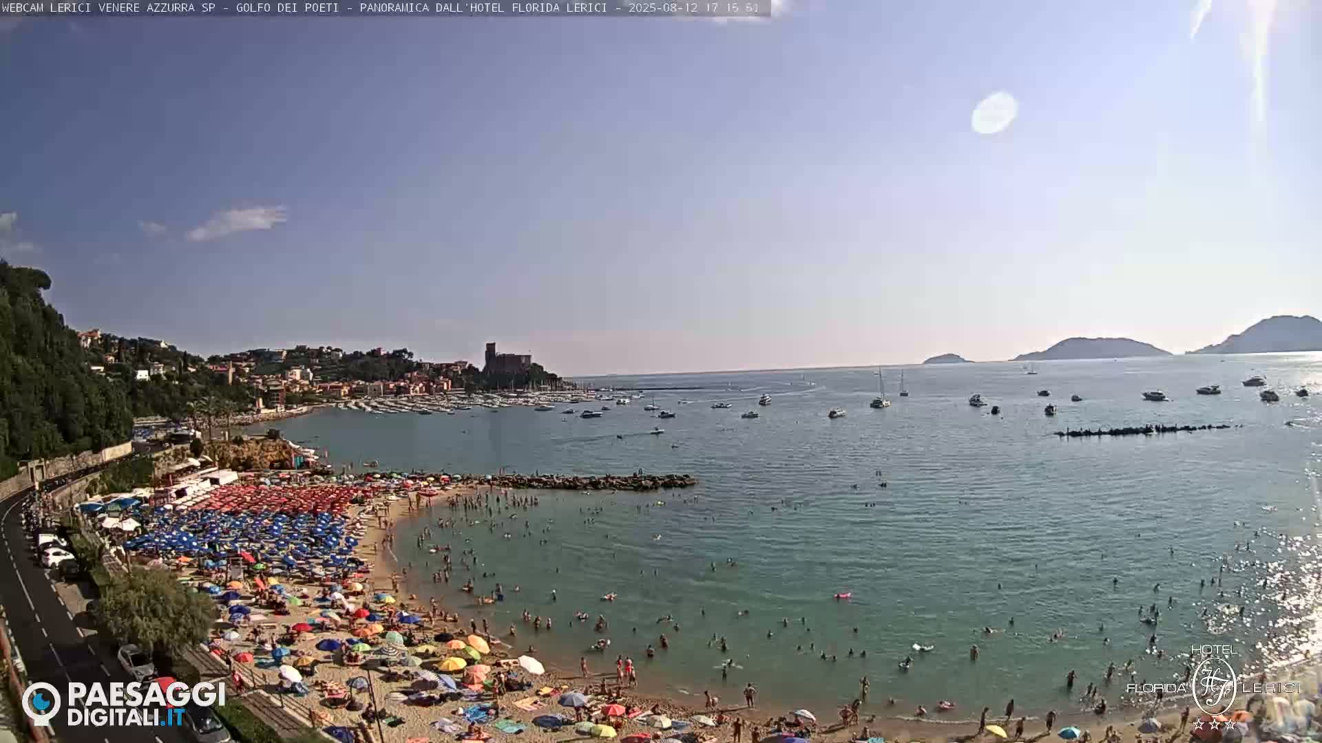  Lerici Venere Azzurra Beach Live Cam - La Spezia, Liguria, Italy