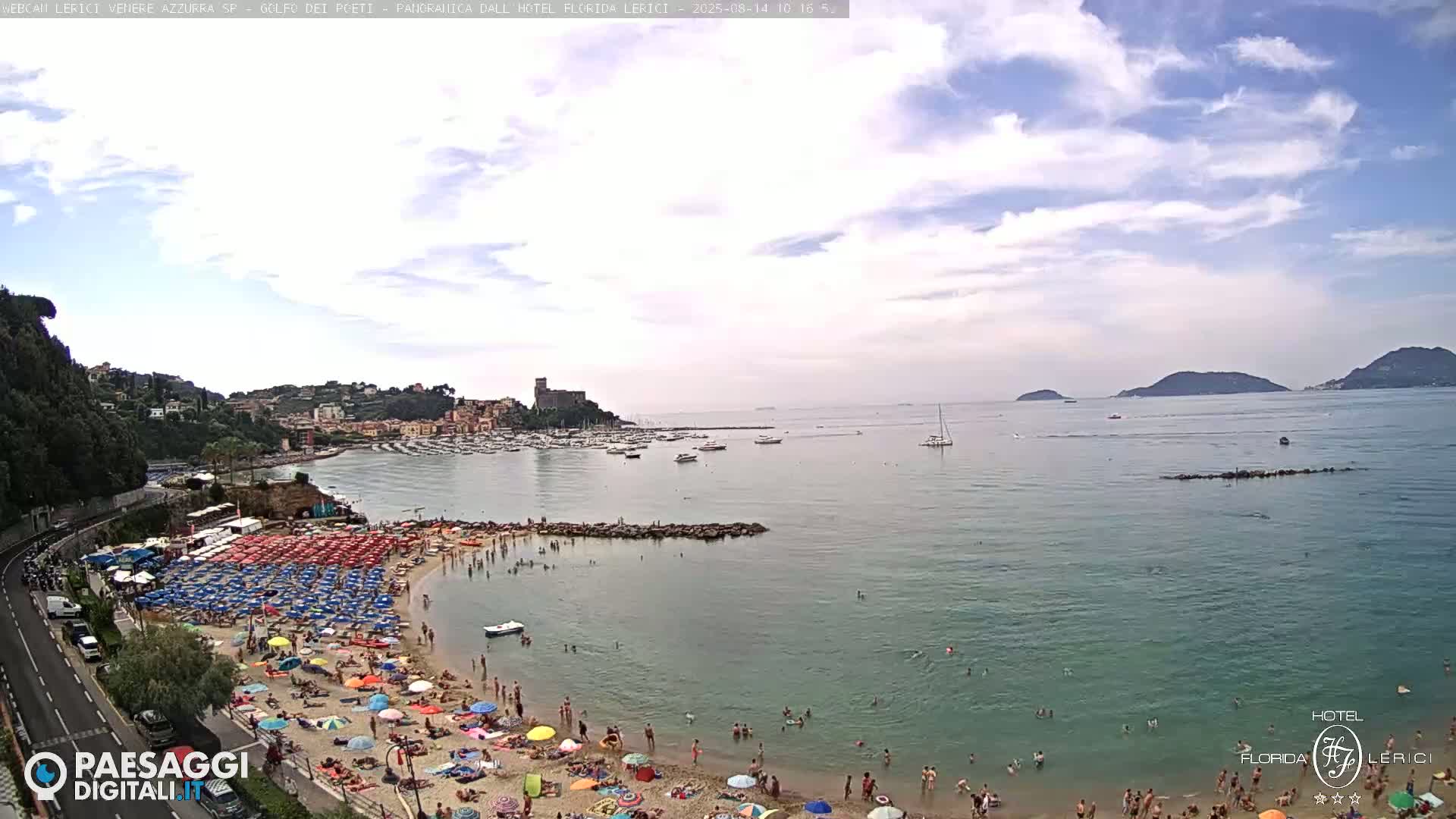  Lerici Venere Azzurra Beach Live Cam - La Spezia, Liguria, Italy