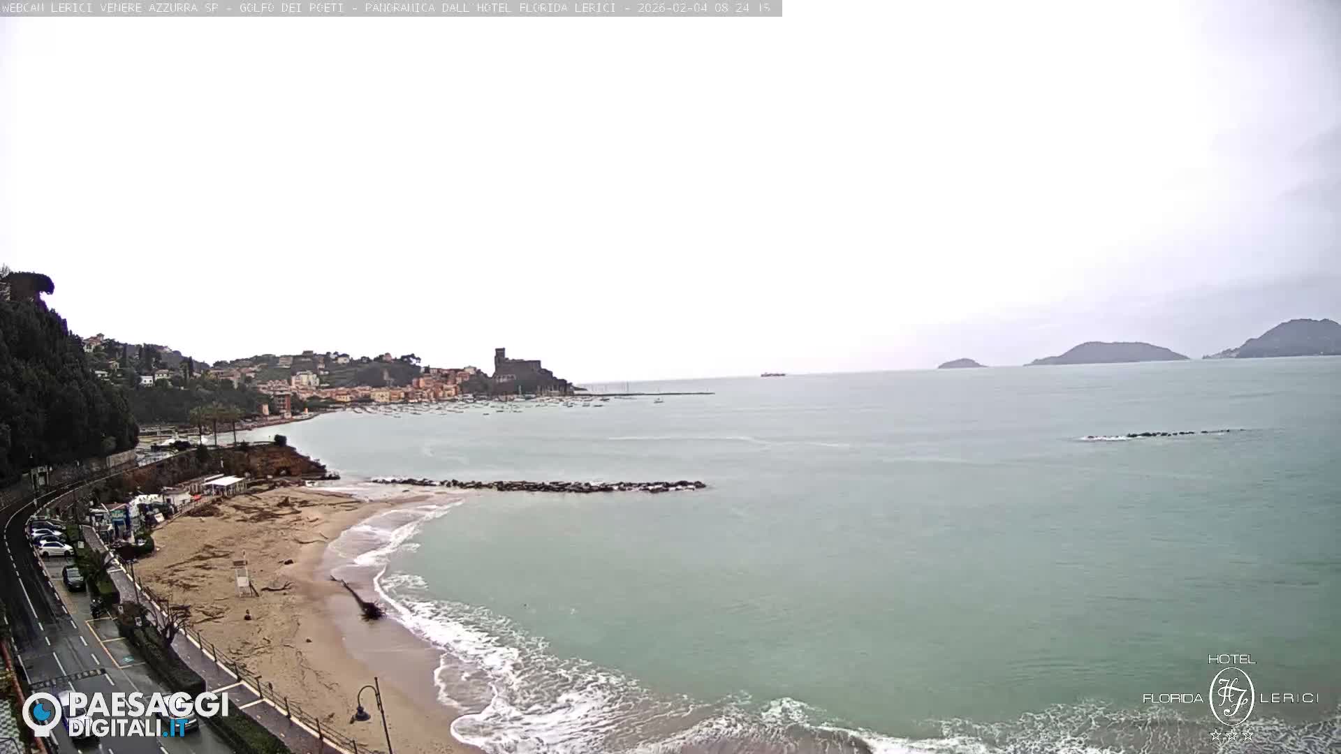  Lerici Venere Azzurra Beach Live Cam - La Spezia, Liguria, Italy