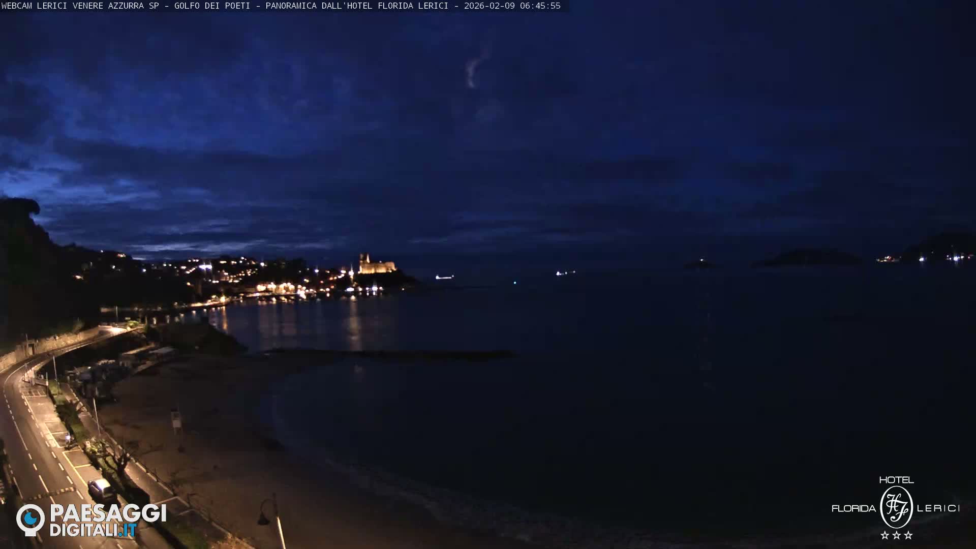  Lerici Venere Azzurra Beach Live Cam - La Spezia, Liguria, Italy