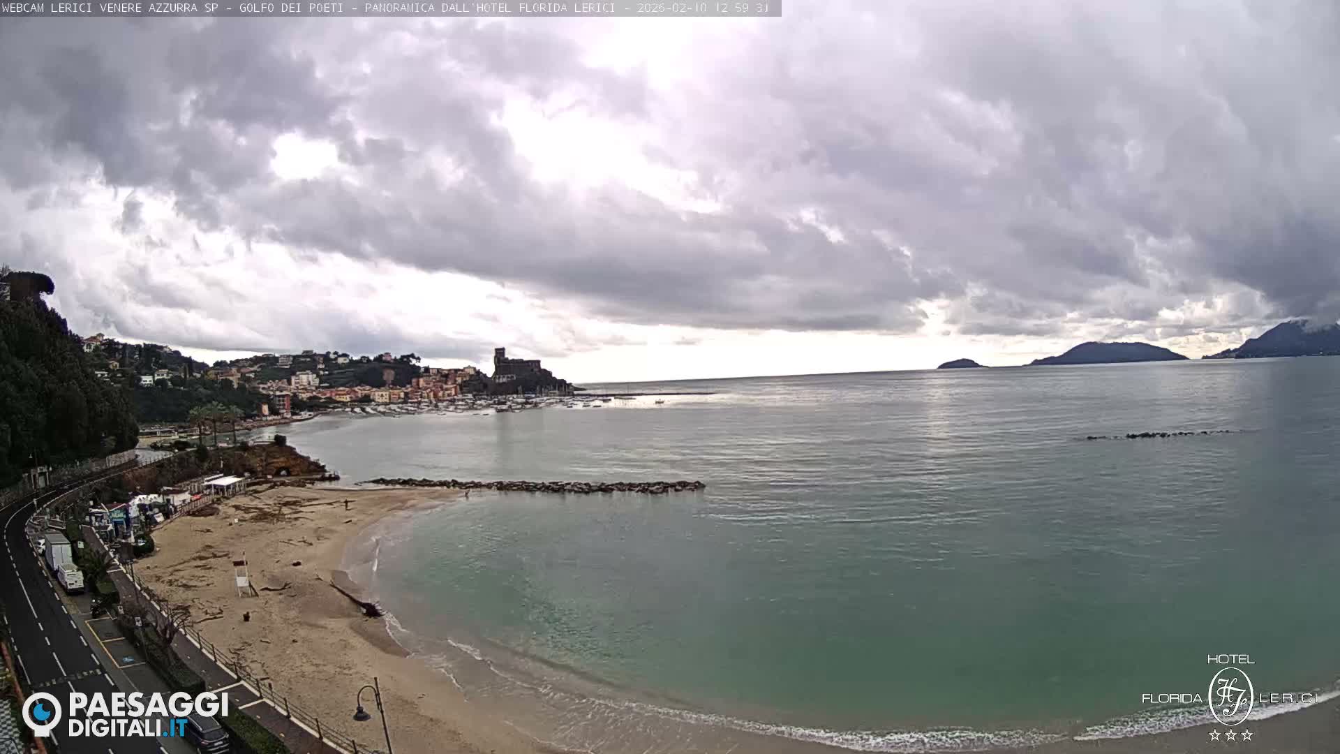  Lerici Venere Azzurra Beach Live Cam - La Spezia, Liguria, Italy