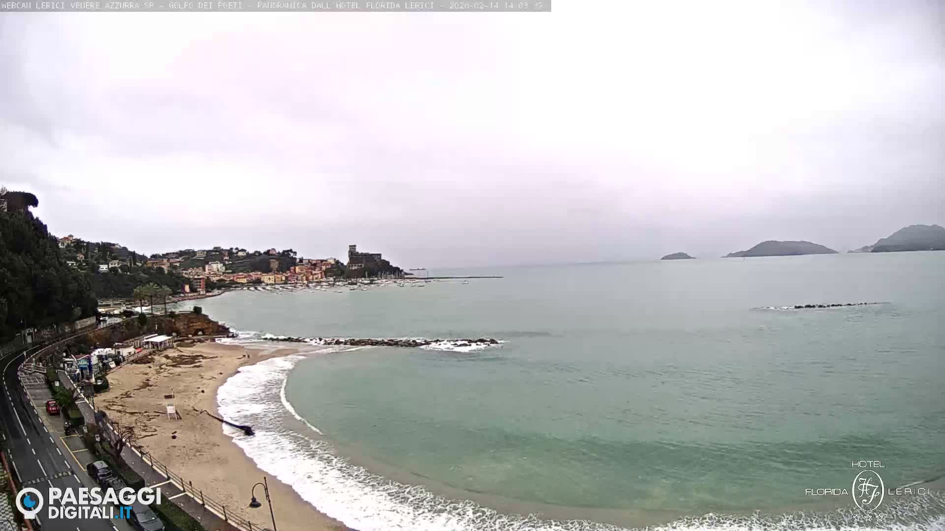  Lerici Venere Azzurra Beach Live Cam - La Spezia, Liguria, Italy