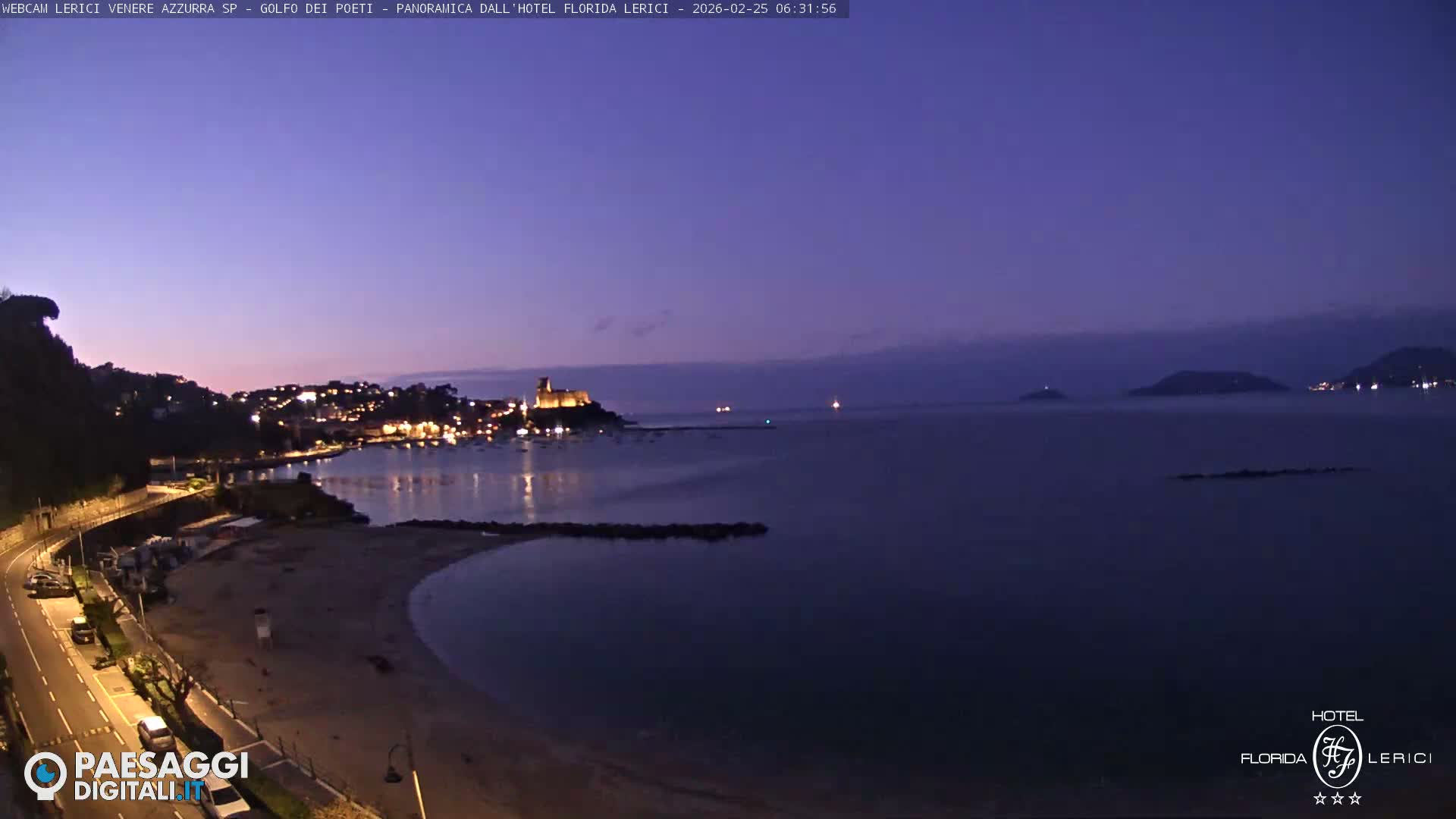  Lerici Venere Azzurra Beach Live Cam - La Spezia, Liguria, Italy