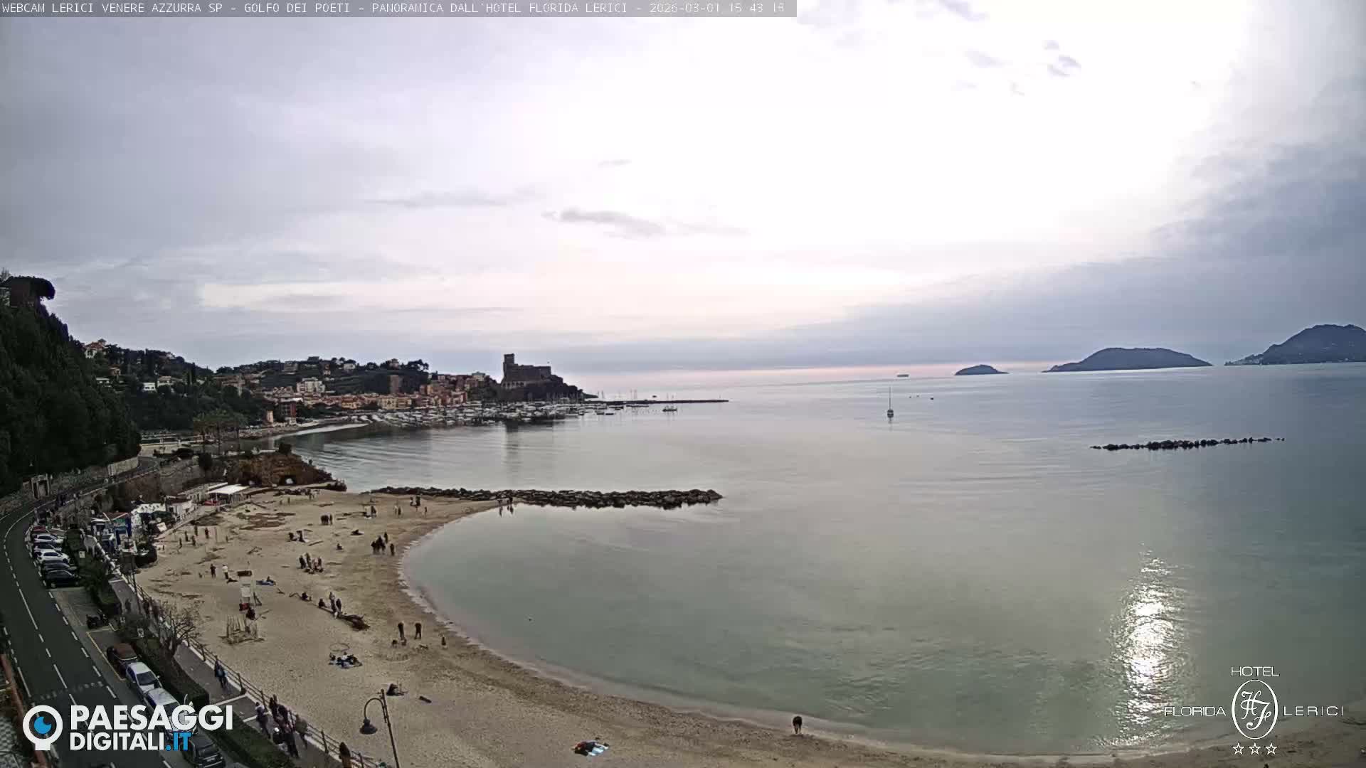  Lerici Venere Azzurra Beach Live Cam - La Spezia, Liguria, Italy