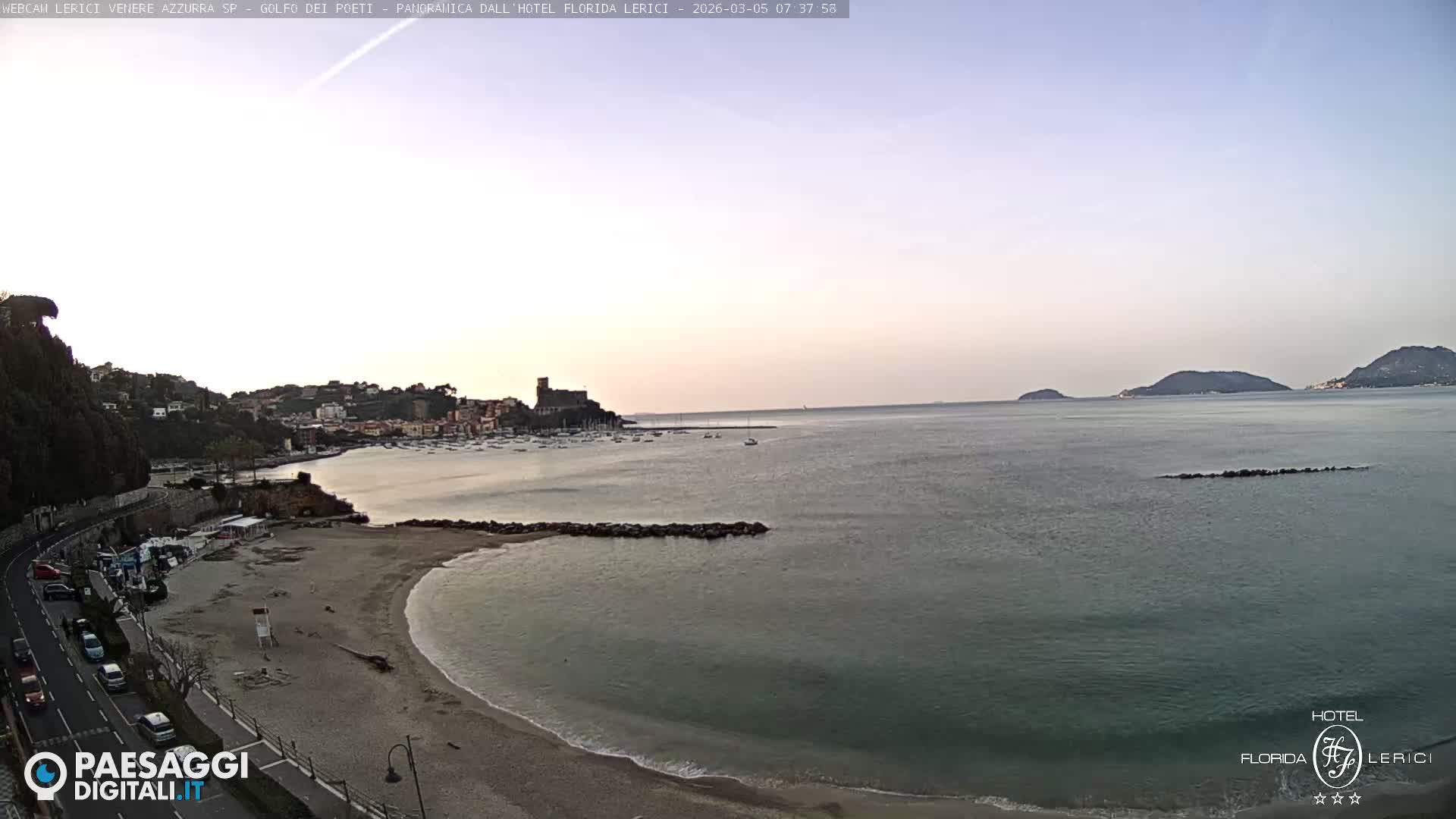  Lerici Venere Azzurra Beach Live Cam - La Spezia, Liguria, Italy