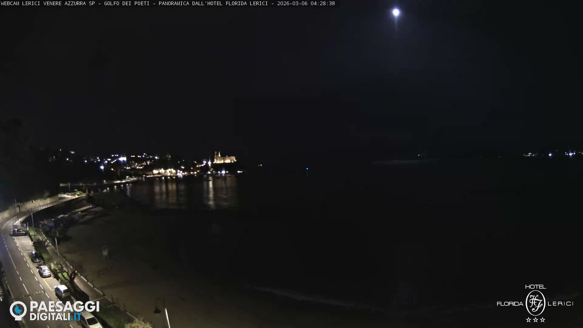  Lerici Venere Azzurra Beach Live Cam - La Spezia, Liguria, Italy