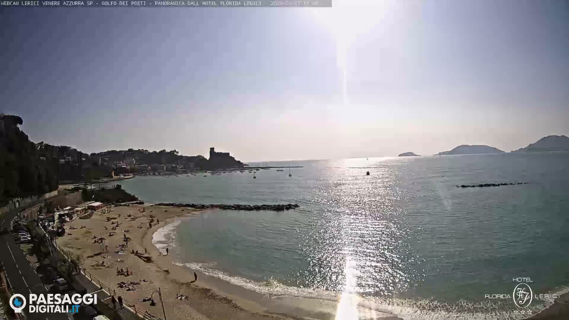  Lerici Venere Azzurra Beach Live Cam - La Spezia, Liguria, Italy