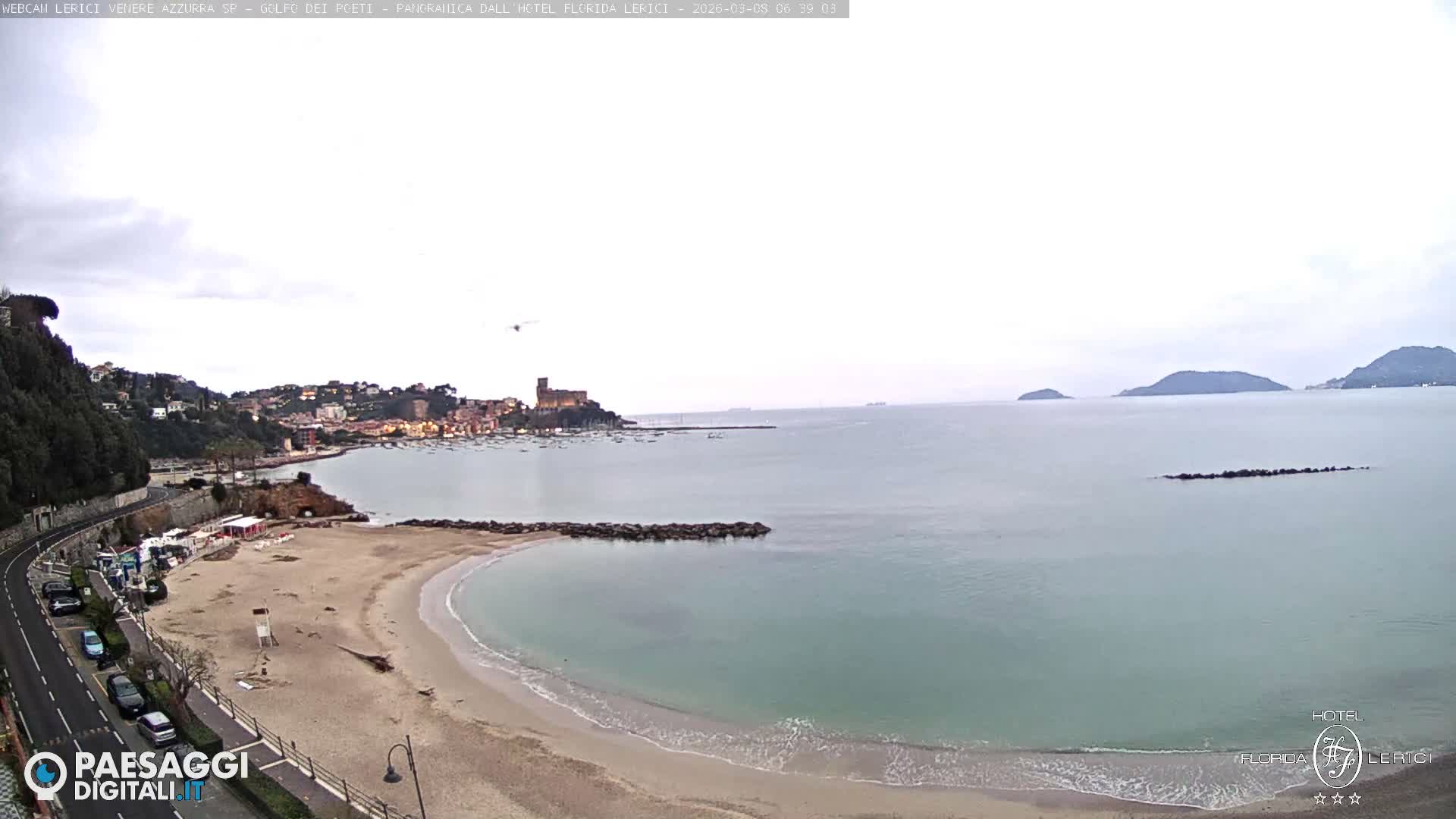  Lerici Venere Azzurra Beach Live Cam - La Spezia, Liguria, Italy