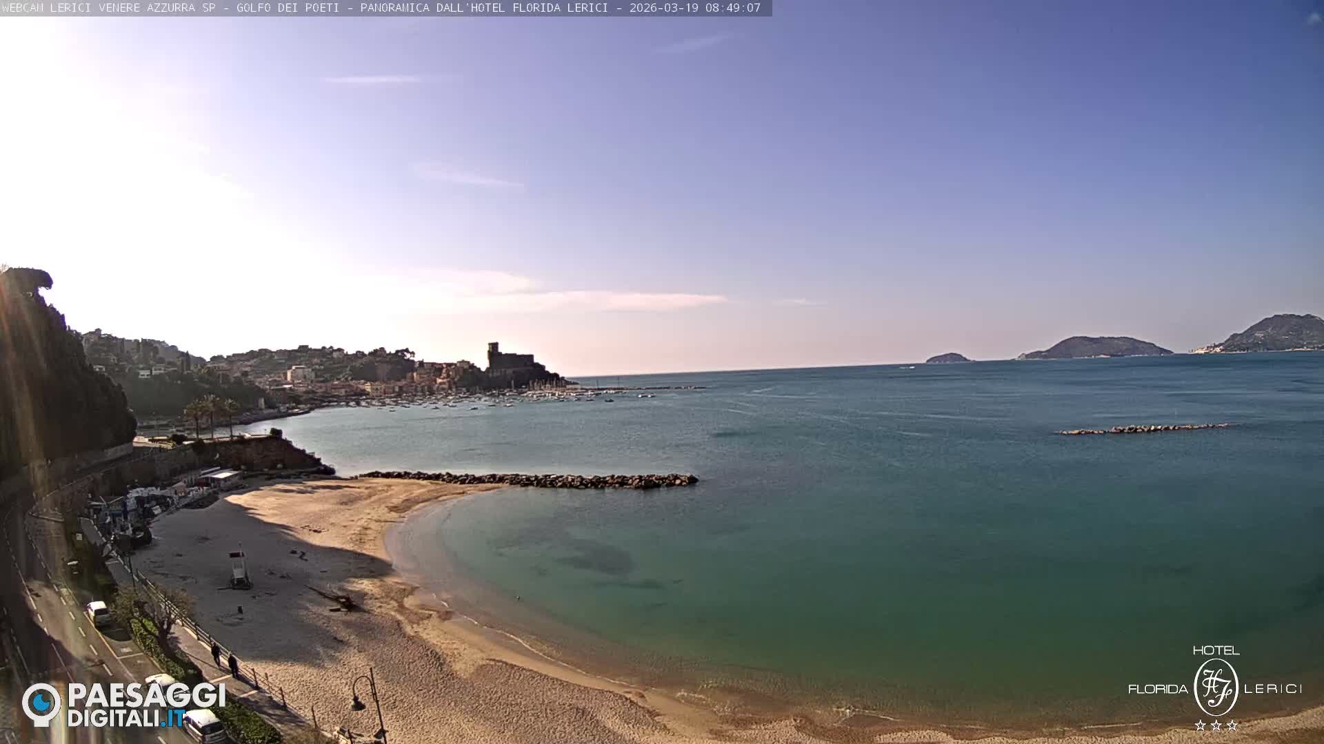  Lerici Venere Azzurra Beach Live Cam - La Spezia, Liguria, Italy