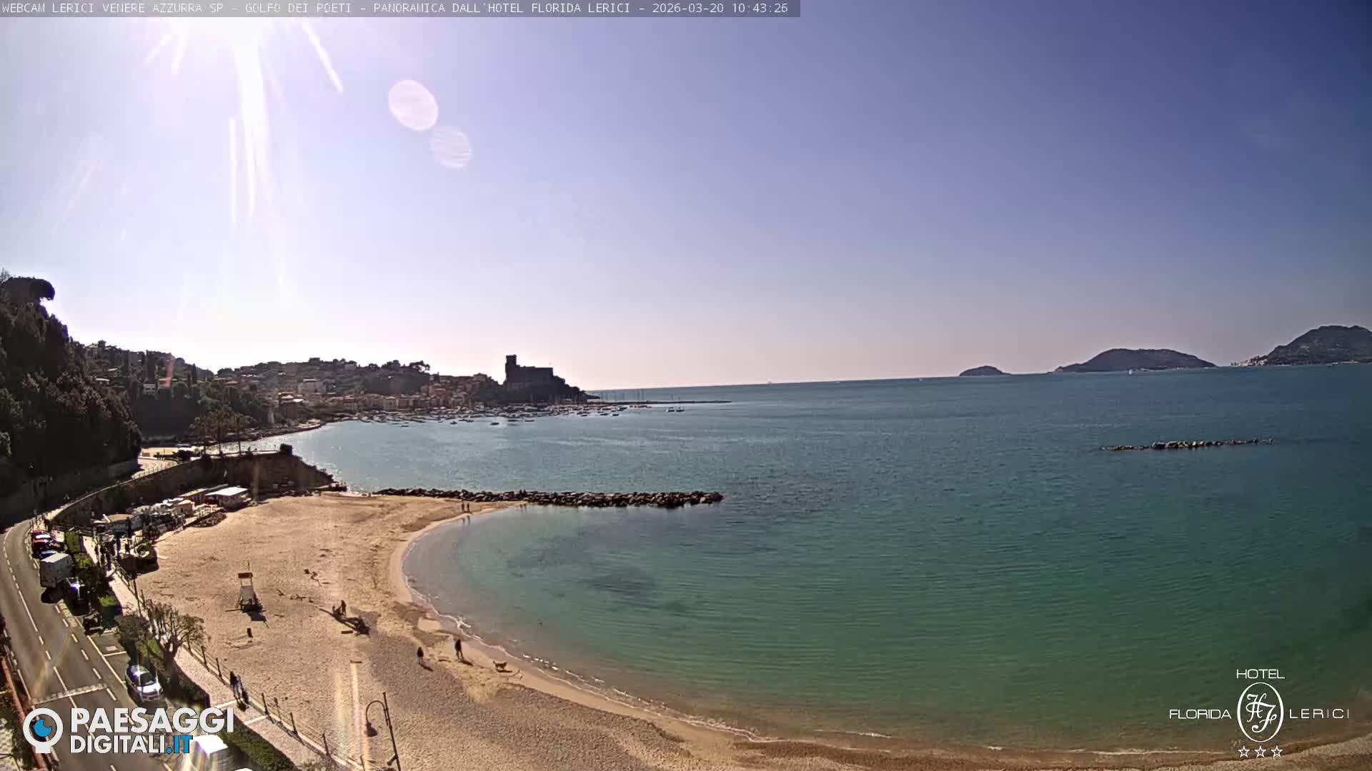  Lerici Venere Azzurra Beach Live Cam - La Spezia, Liguria, Italy