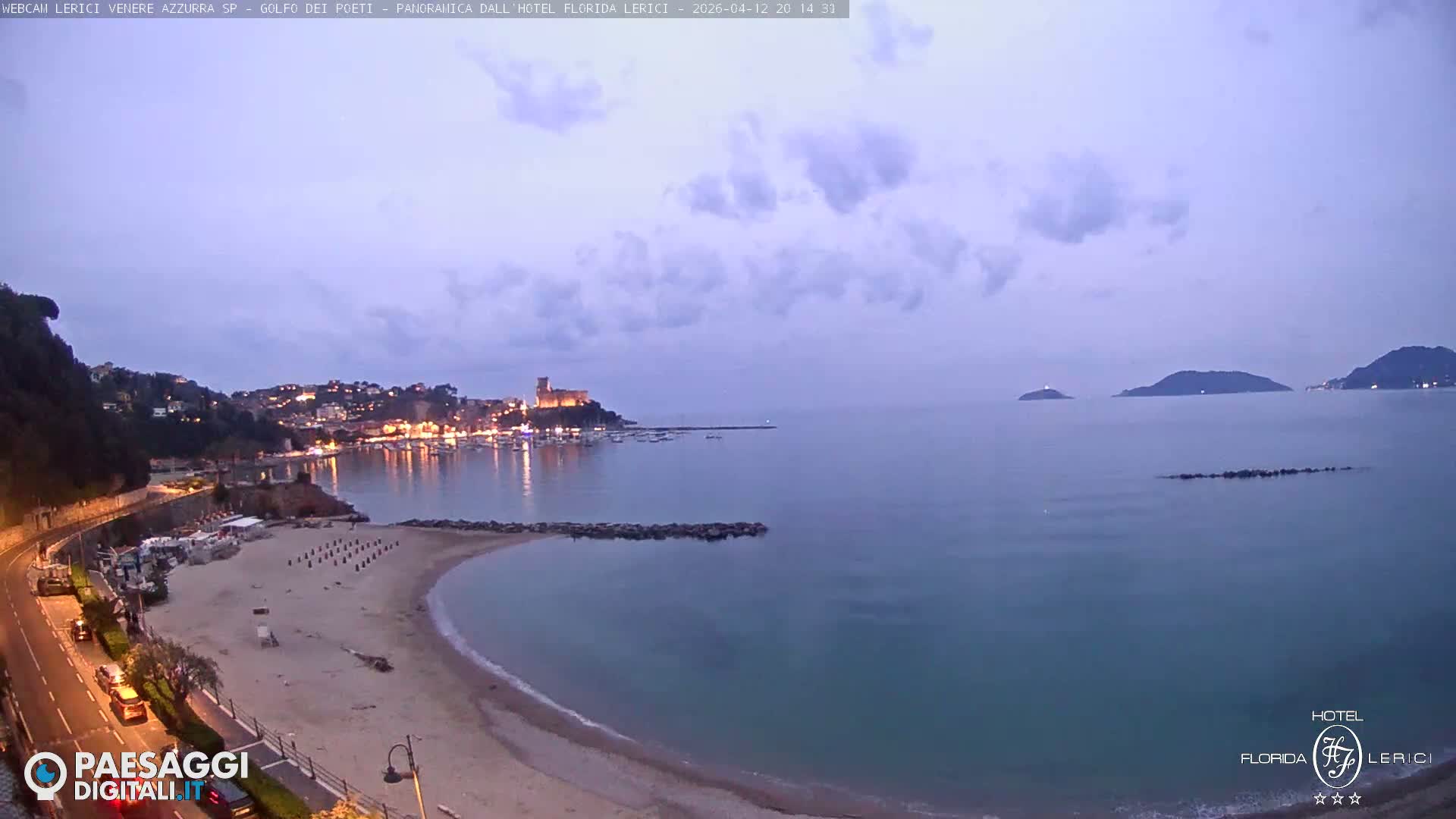  Lerici Venere Azzurra Beach Live Cam - La Spezia, Liguria, Italy