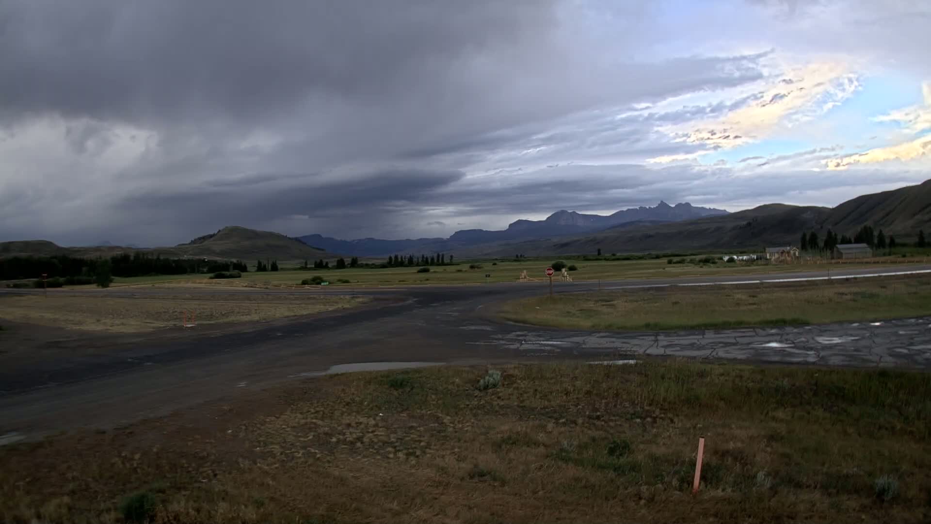 Wyoming, Dunoir Mountain Pass Live Cam - Fremont, Wyoming, USA