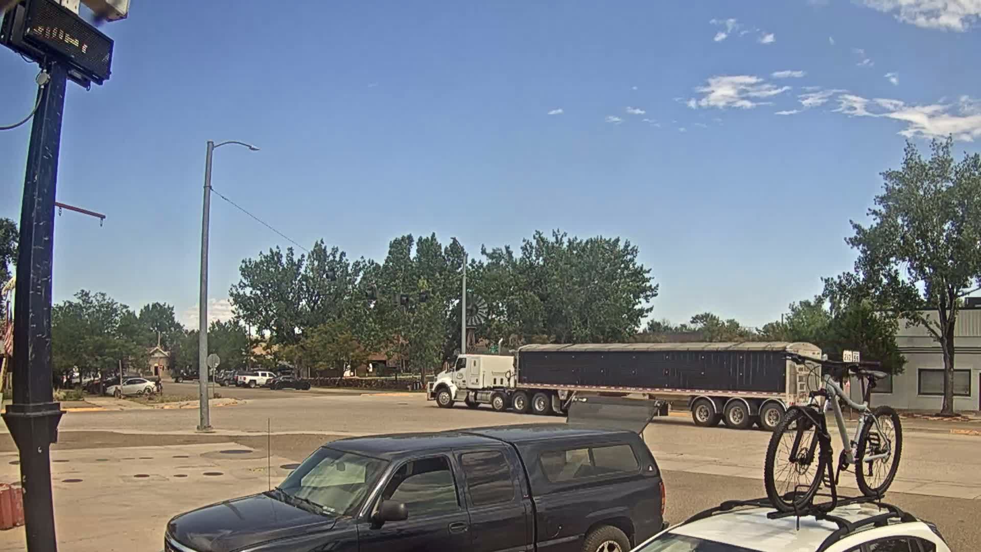 Broadus Village,  U.S Highway 212 Live Cam - Broadus, Powder River, Montana, USA