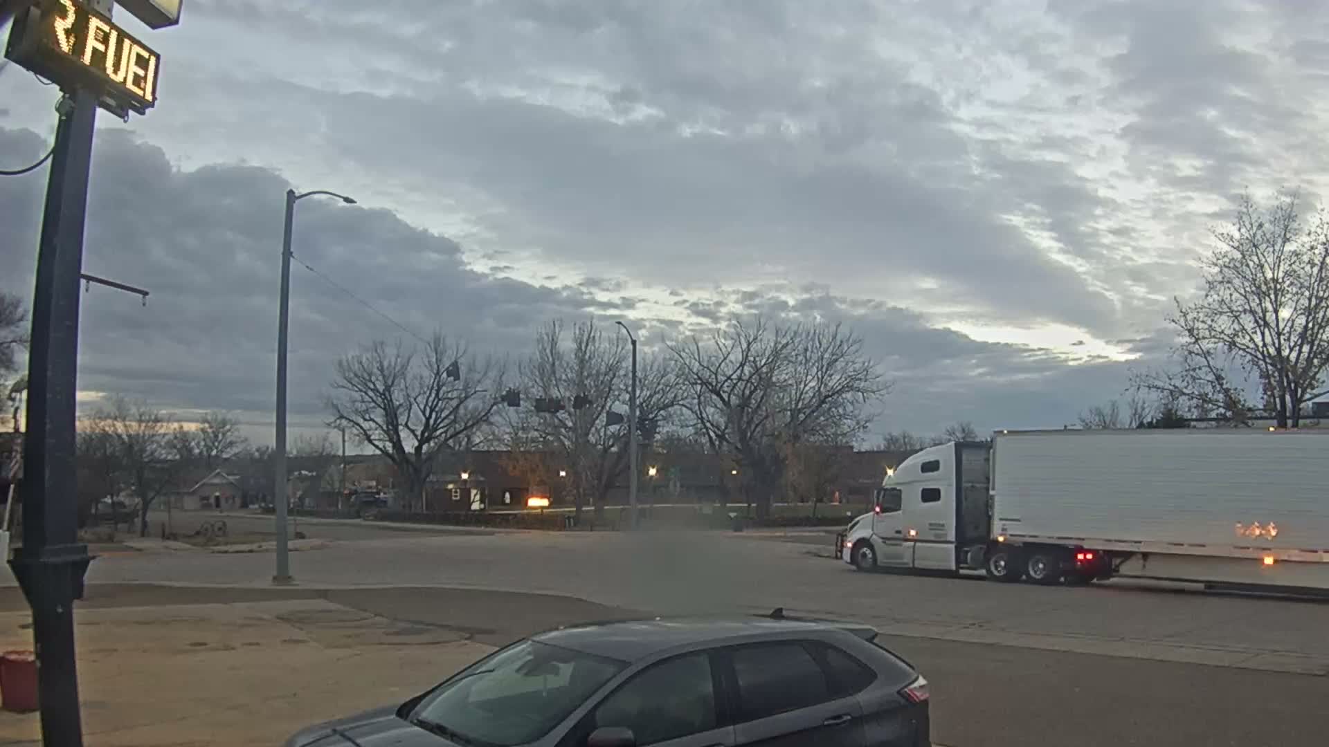 Broadus Village,  U.S Highway 212 Live Cam - Broadus, Powder River, Montana, USA