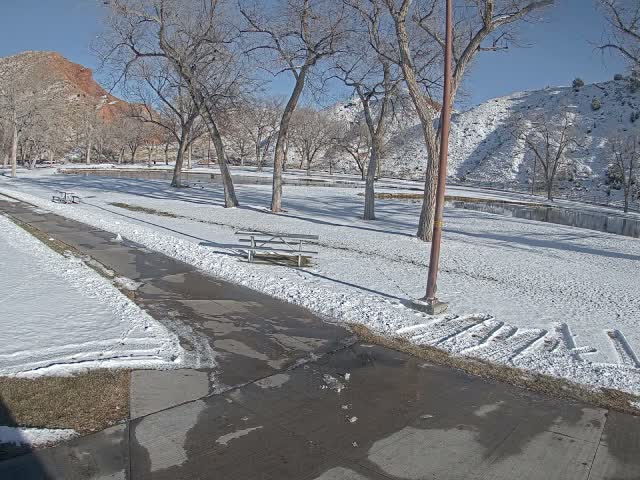 Thermopolis, Hot Springs State Park Koi Fish Ponds & Monument Hill Live Cam - Thermopolis, 	Hot Springs, Wyoming, USA