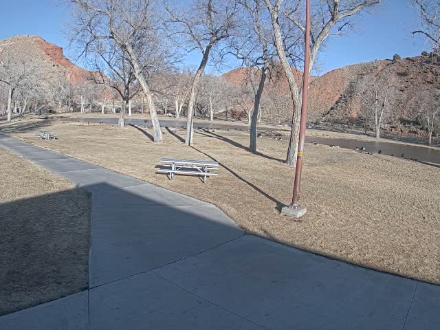 Thermopolis, Hot Springs State Park Koi Fish Ponds & Monument Hill Live Cam - Thermopolis, 	Hot Springs, Wyoming, USA