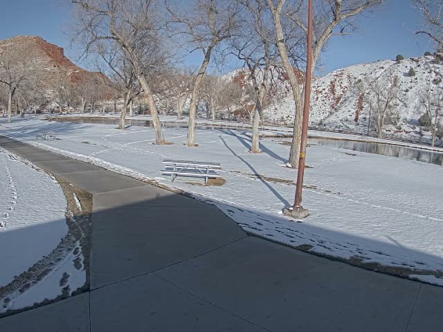 Thermopolis, Hot Springs State Park Koi Fish Ponds & Monument Hill Live Cam - Thermopolis, 	Hot Springs, Wyoming, USA