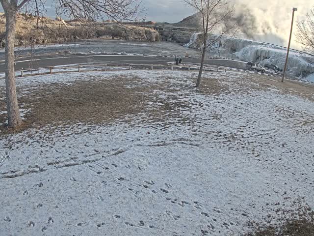 Thermopolis, Hot Springs State Park Bighorn River & Rainbow Terrace Live Cam - Thermopolis, Hot Springs, Wyoming, USA