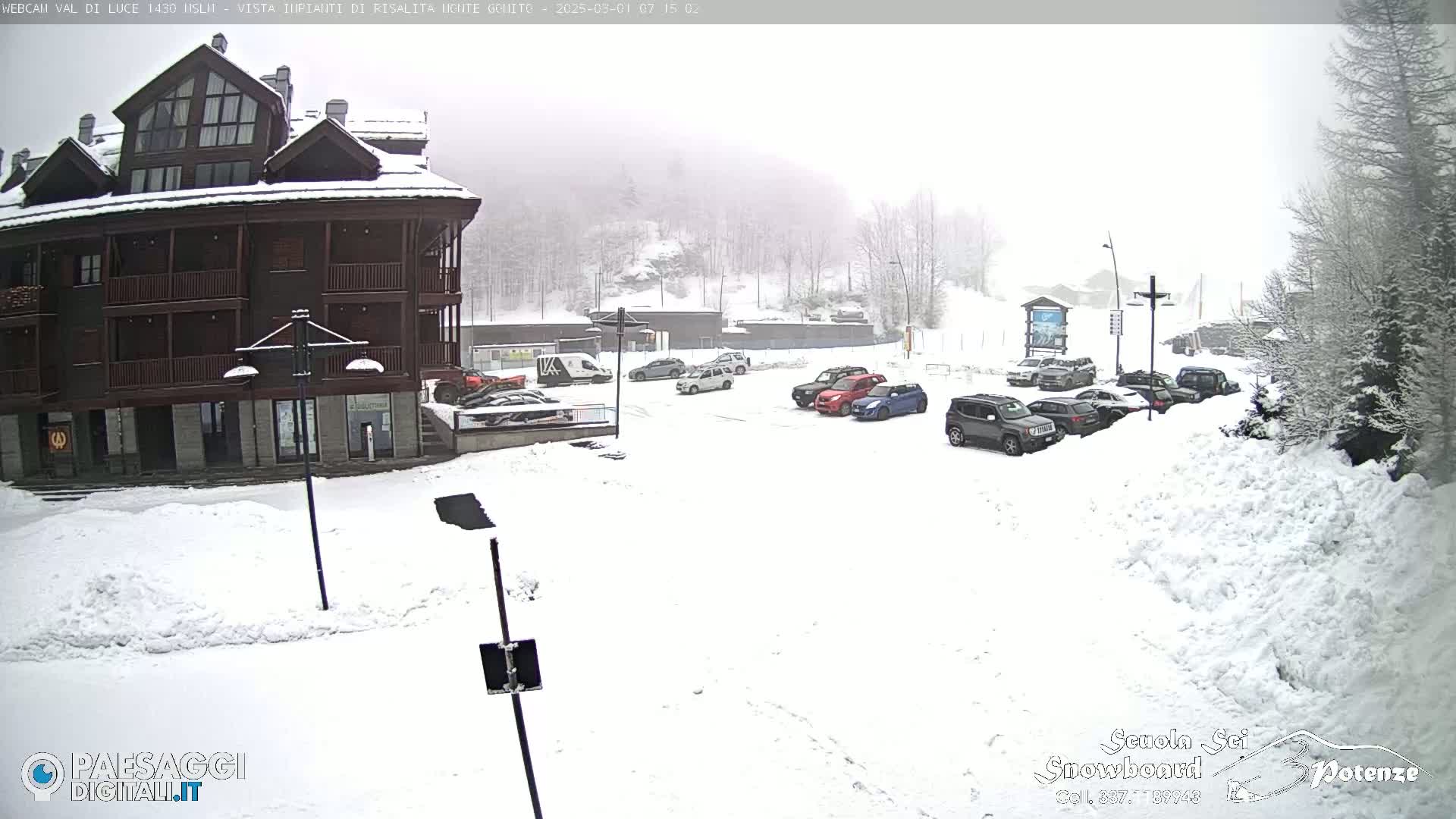  Abetone, Val di Luce Ski Lift Live Cam - Pistoia, Tuscany, Italy