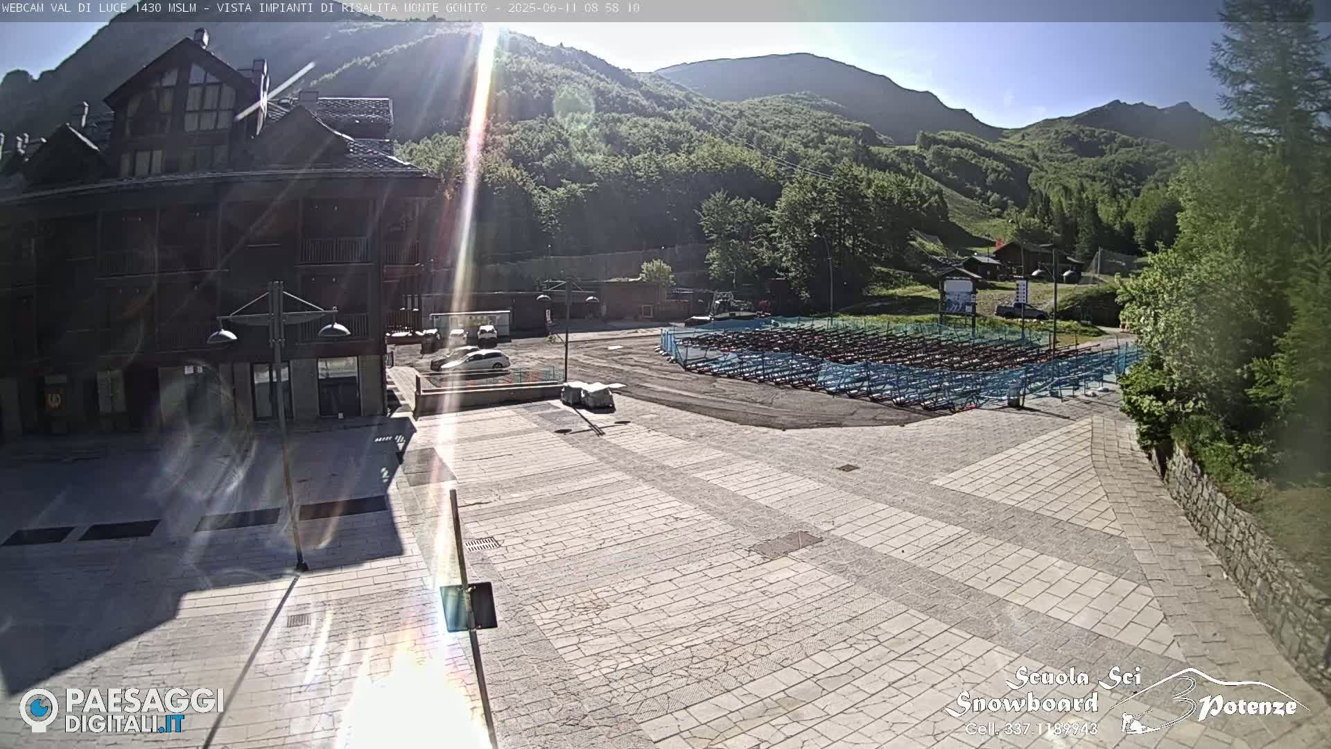 Abetone, Val di Luce Ski Lift Live Cam - Pistoia, Tuscany, Italy