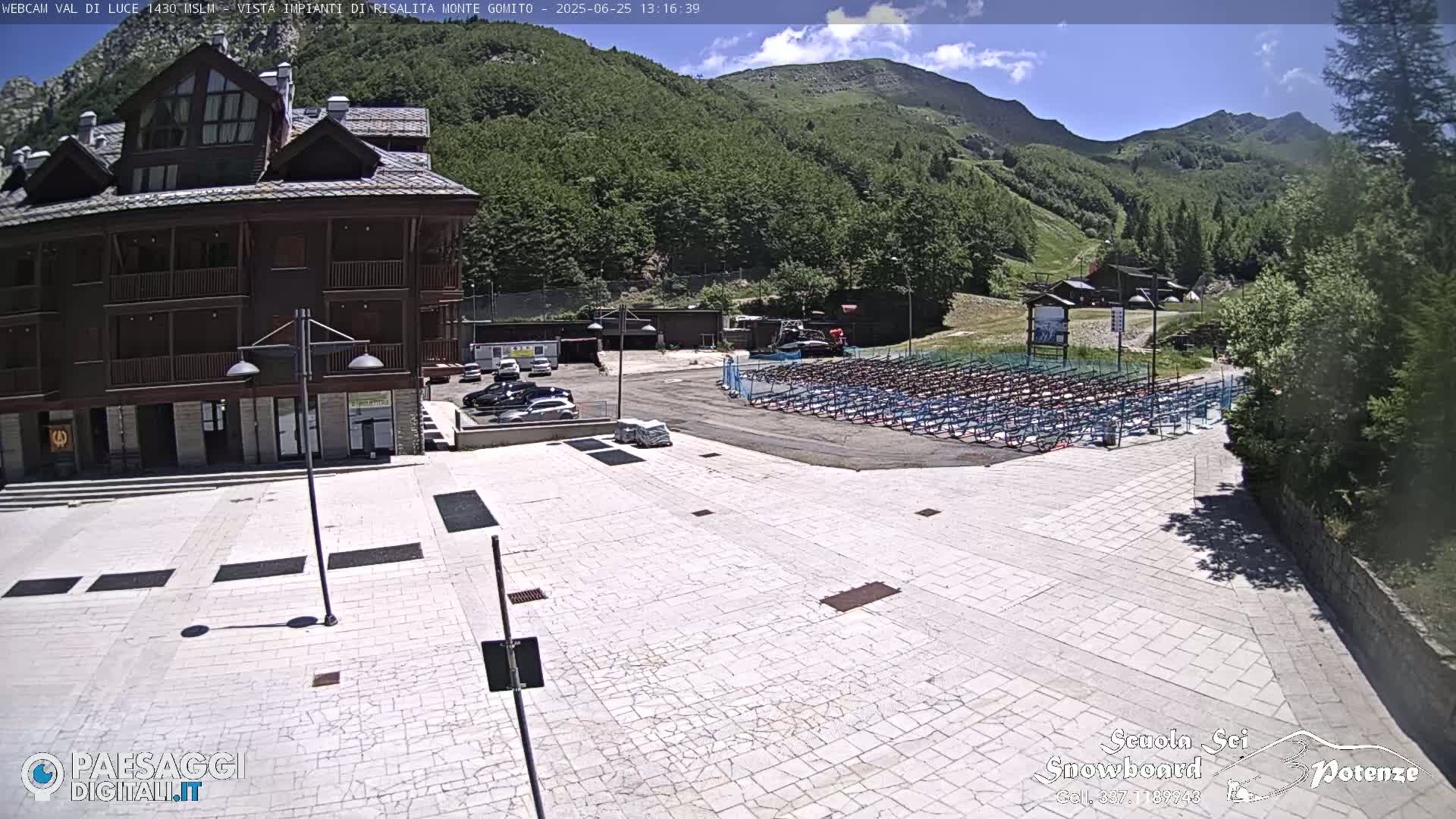  Abetone, Val di Luce Ski Lift Live Cam - Pistoia, Tuscany, Italy
