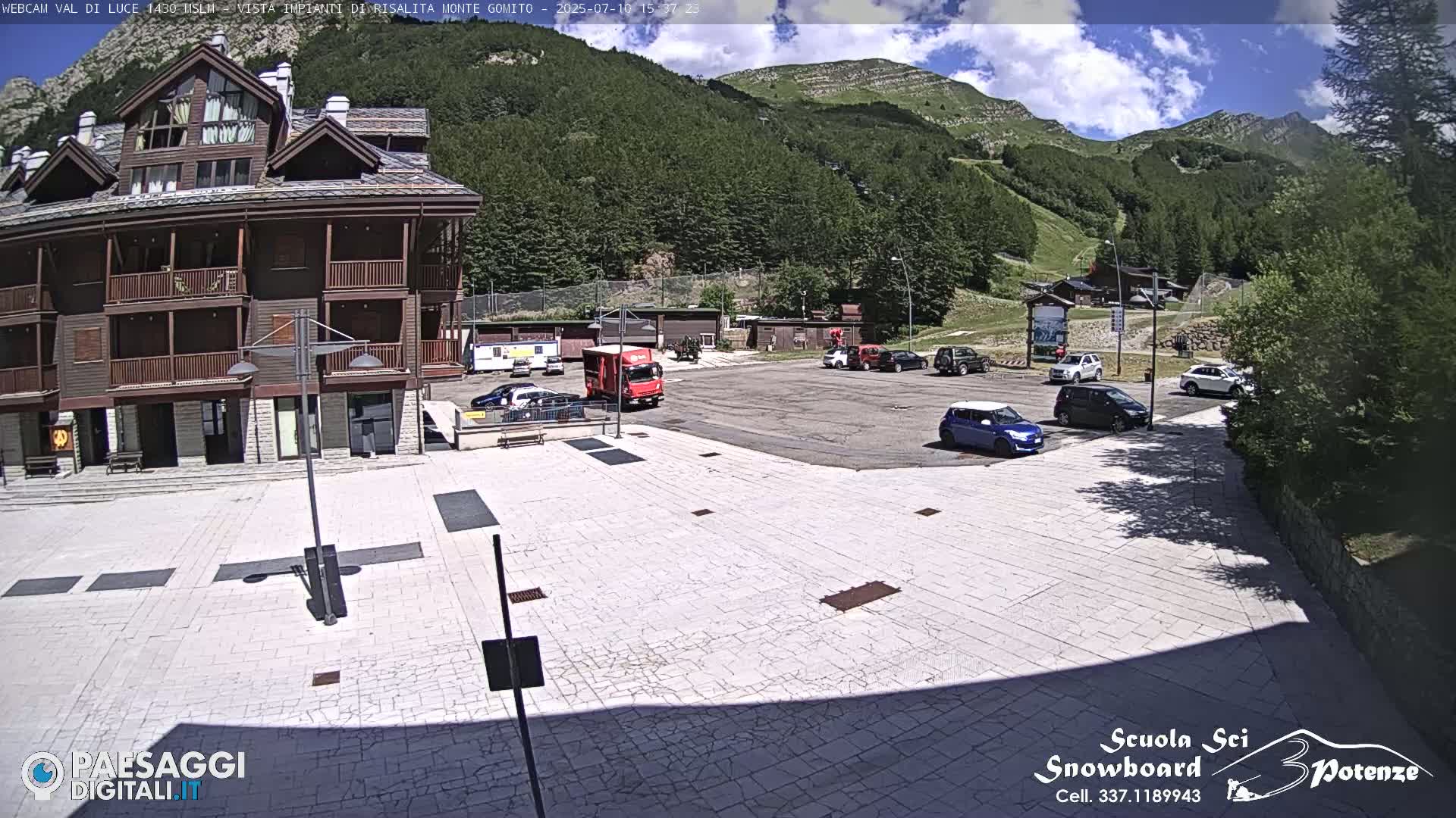  Abetone, Val di Luce Ski Lift Live Cam - Pistoia, Tuscany, Italy