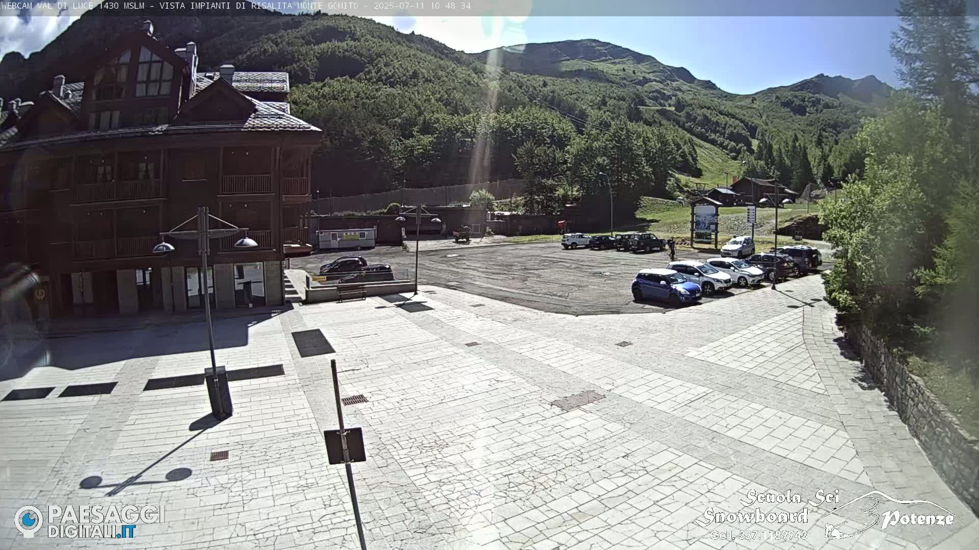  Abetone, Val di Luce Ski Lift Live Cam - Pistoia, Tuscany, Italy