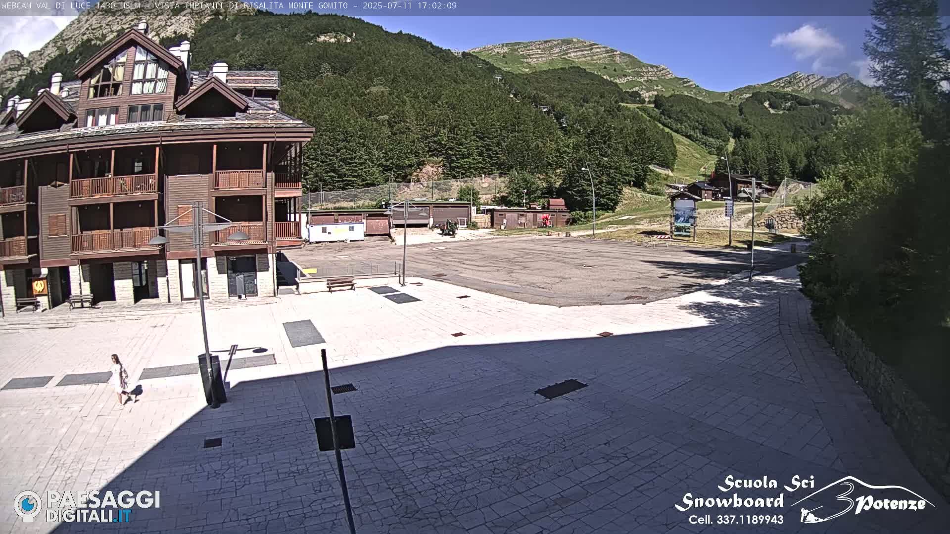  Abetone, Val di Luce Ski Lift Live Cam - Pistoia, Tuscany, Italy