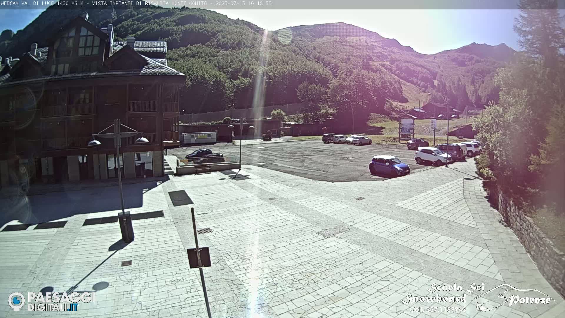  Abetone, Val di Luce Ski Lift Live Cam - Pistoia, Tuscany, Italy