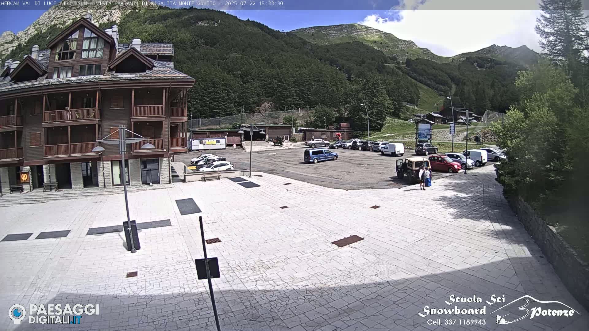 Abetone, Val di Luce Ski Lift Live Cam - Pistoia, Tuscany, Italy
