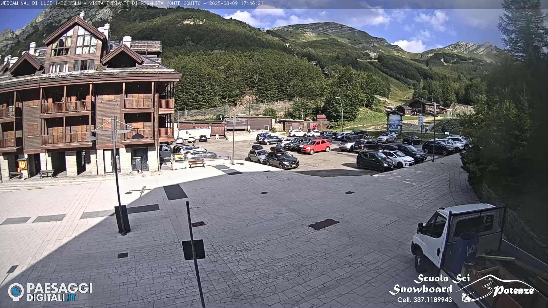  Abetone, Val di Luce Ski Lift Live Cam - Pistoia, Tuscany, Italy