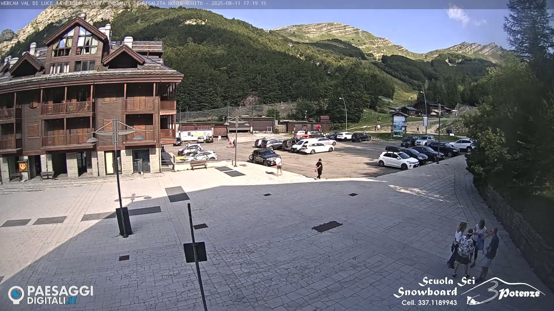  Abetone, Val di Luce Ski Lift Live Cam - Pistoia, Tuscany, Italy