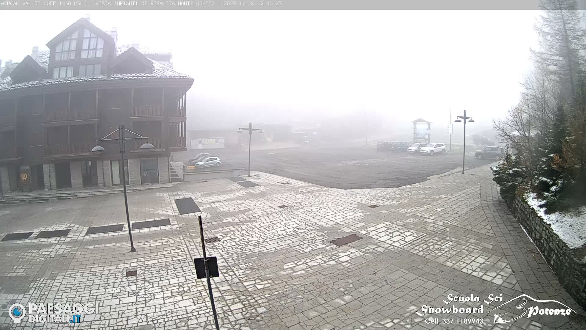  Abetone, Val di Luce Ski Lift Live Cam - Pistoia, Tuscany, Italy