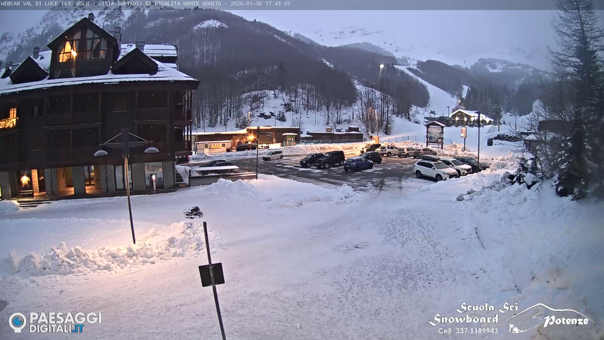 Abetone, Val di Luce Ski Lift Live Cam - Pistoia, Tuscany, Italy