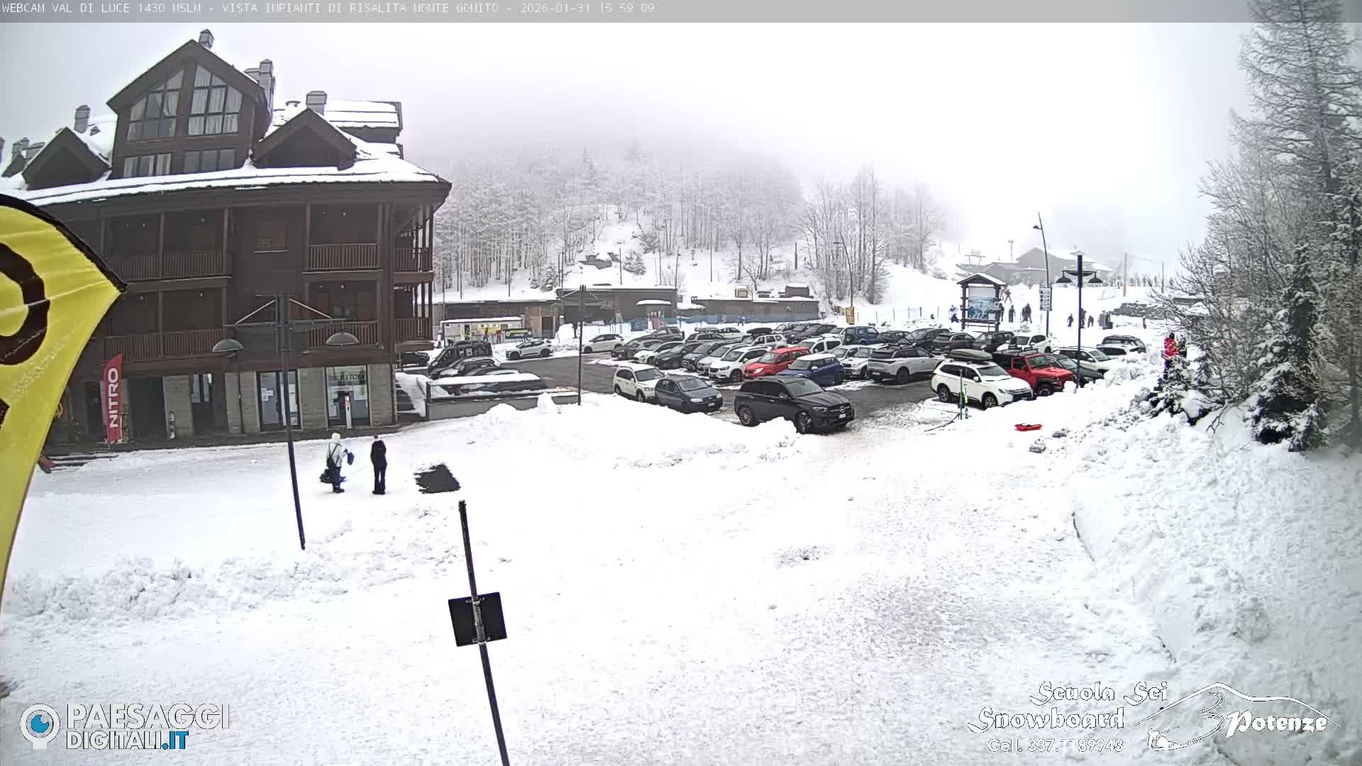  Abetone, Val di Luce Ski Lift Live Cam - Pistoia, Tuscany, Italy
