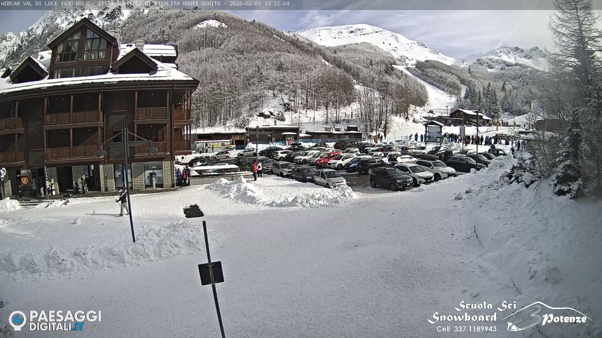  Abetone, Val di Luce Ski Lift Live Cam - Pistoia, Tuscany, Italy