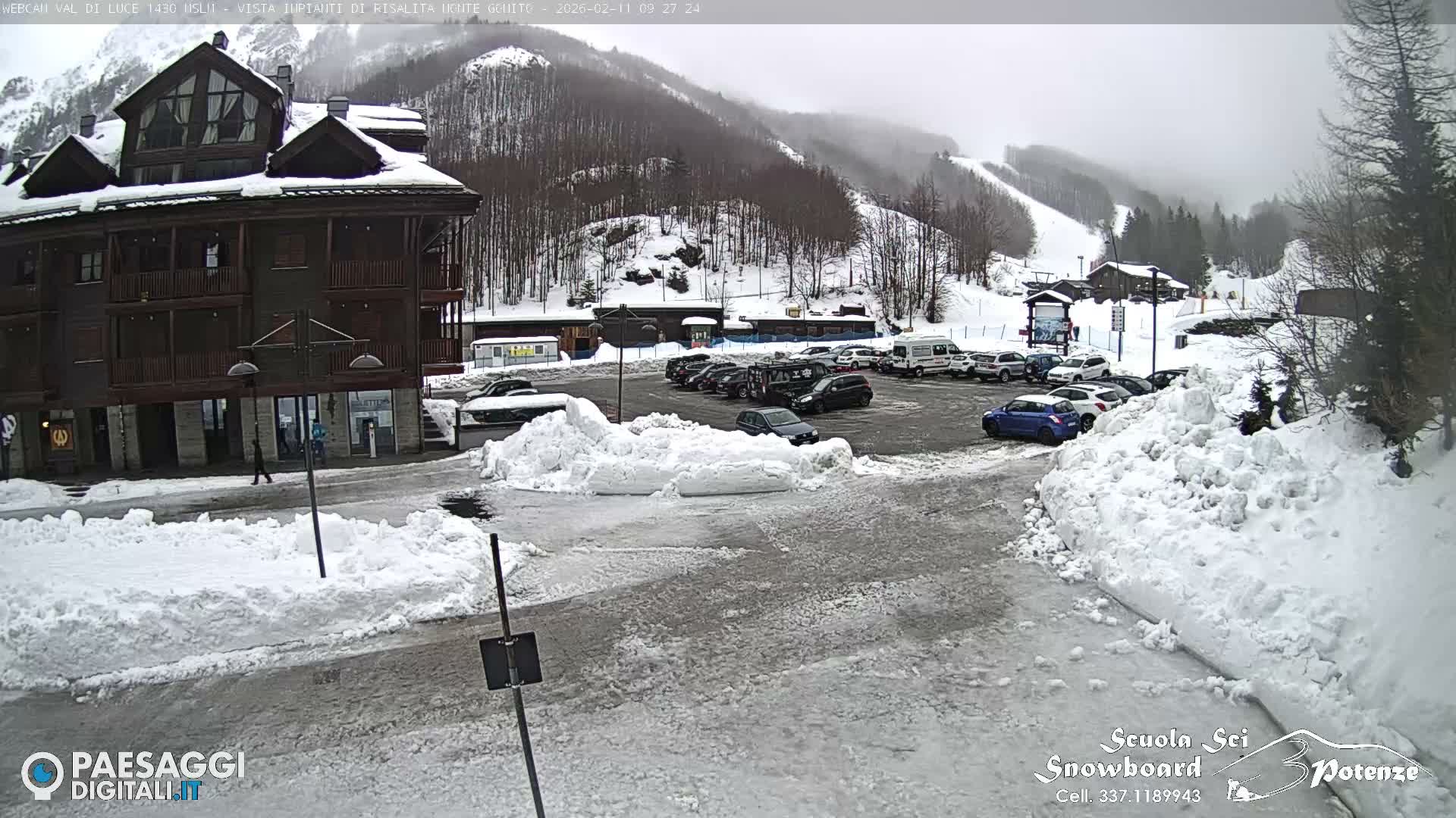  Abetone, Val di Luce Ski Lift Live Cam - Pistoia, Tuscany, Italy