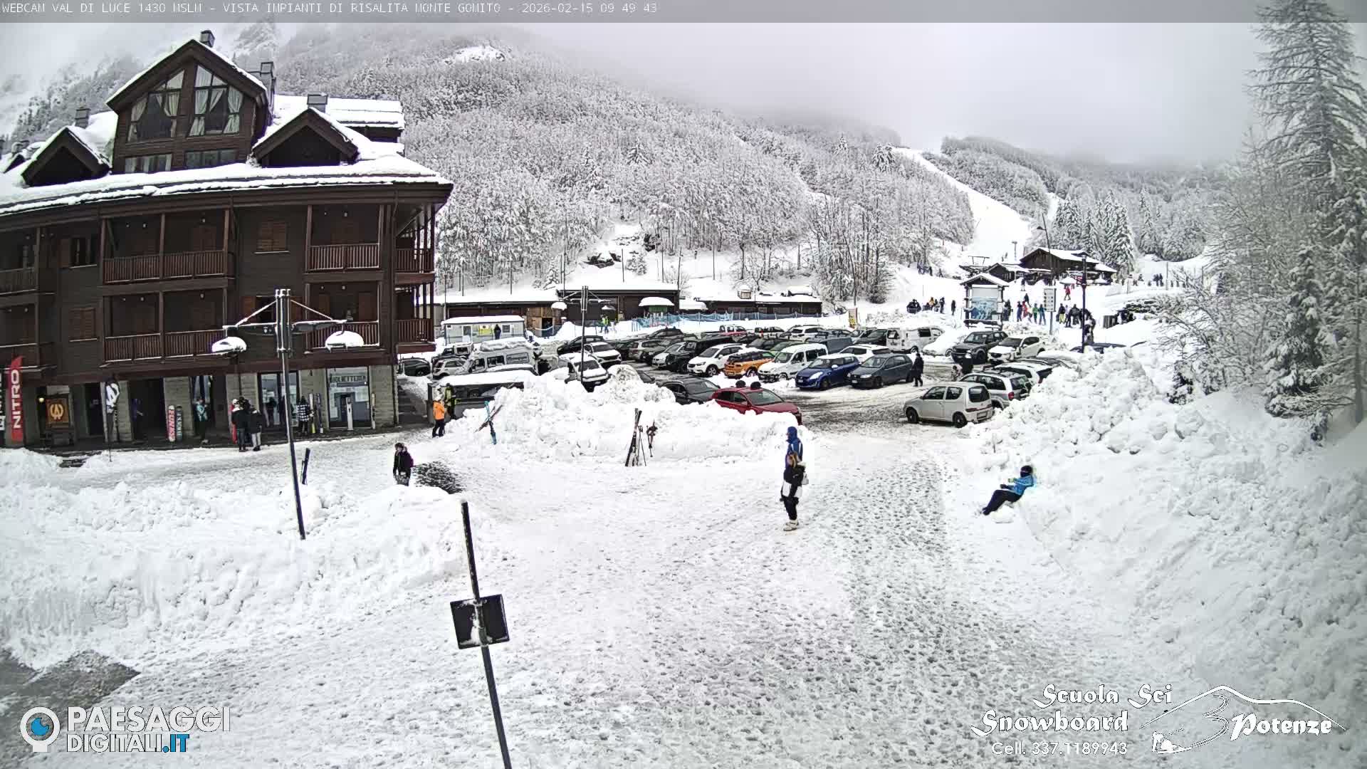  Abetone, Val di Luce Ski Lift Live Cam - Pistoia, Tuscany, Italy