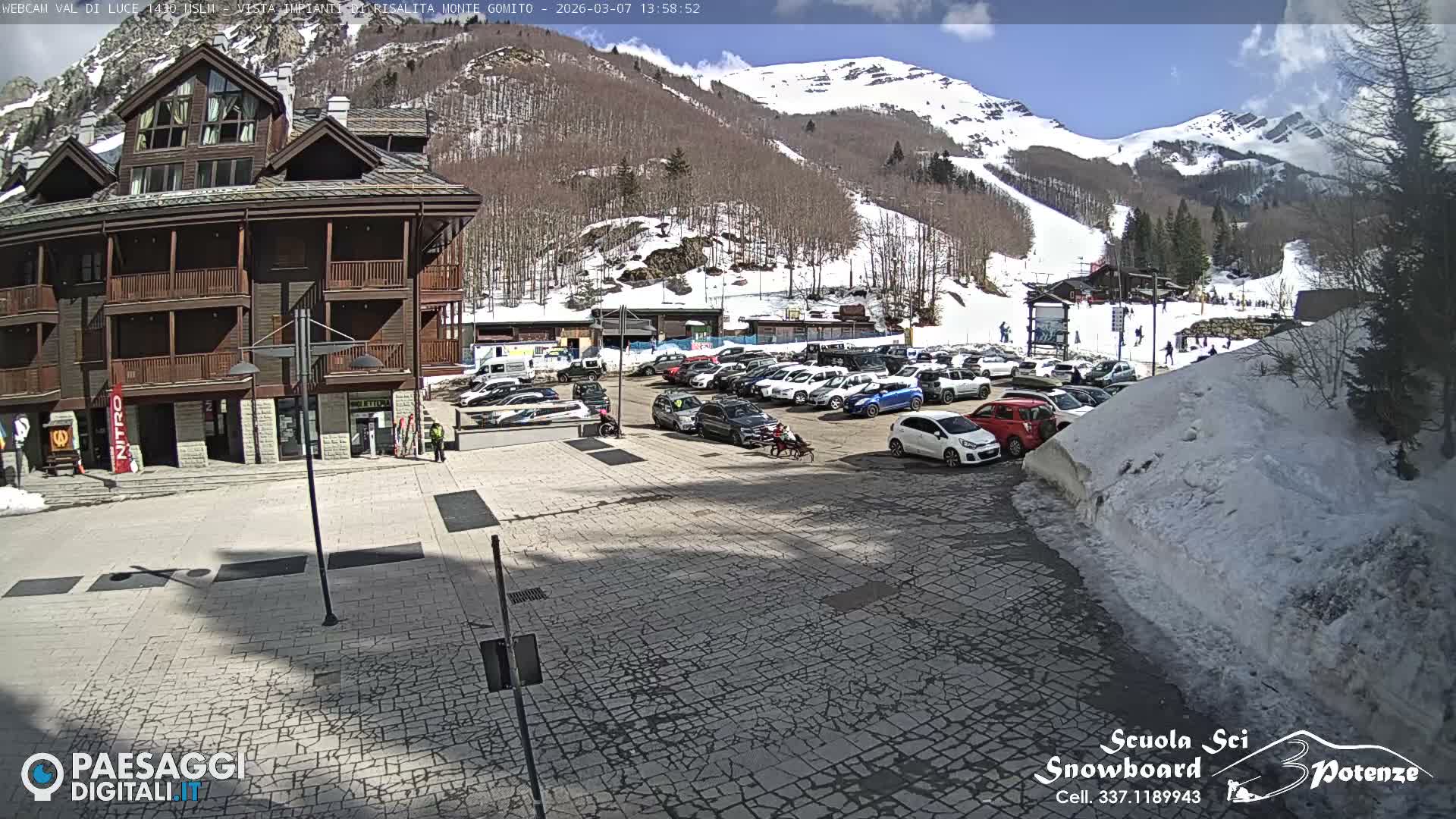  Abetone, Val di Luce Ski Lift Live Cam - Pistoia, Tuscany, Italy