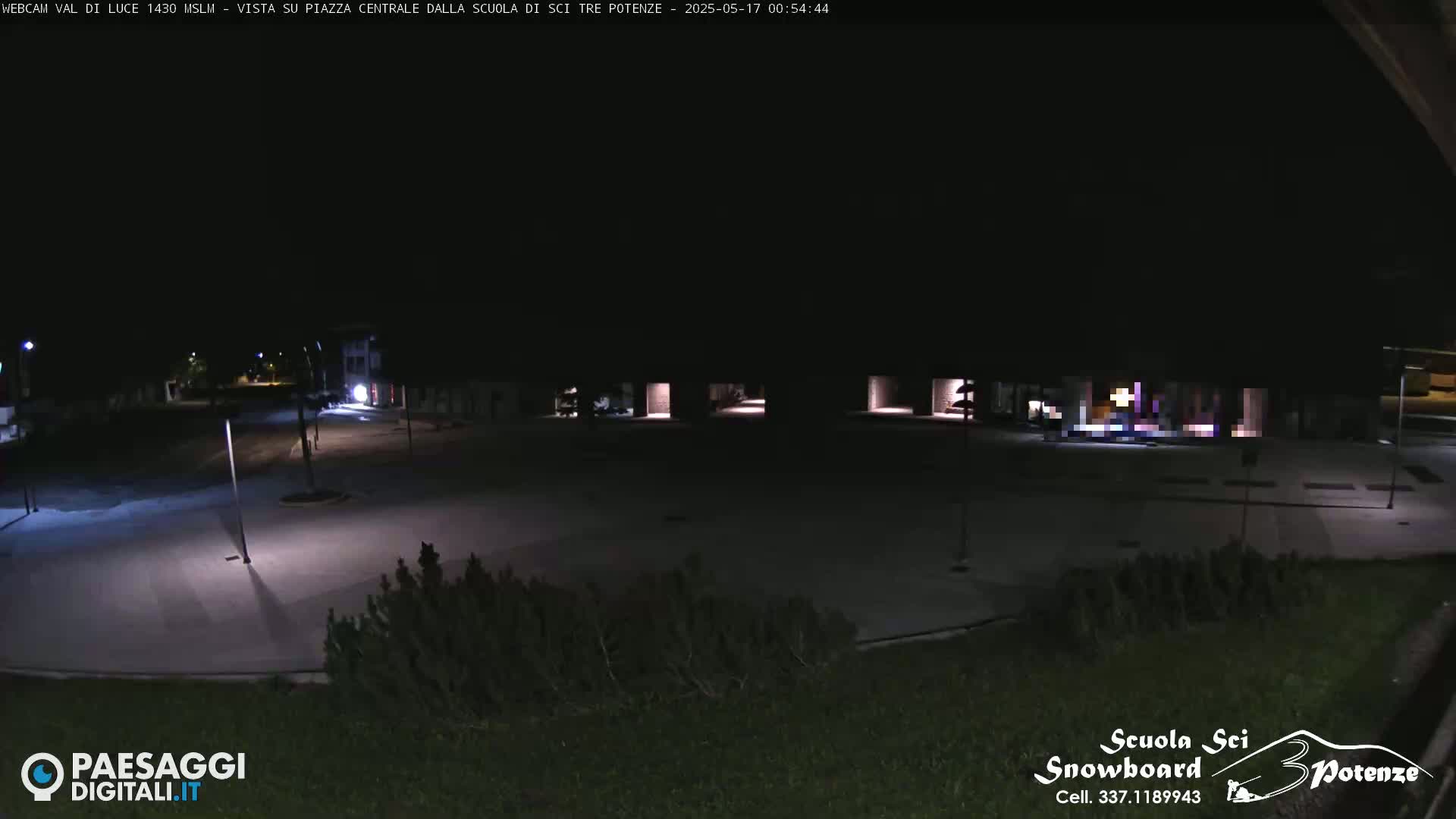 Abetone Val di Luce  Main Square Live Cam - Pistoia, Tuscany, Italy