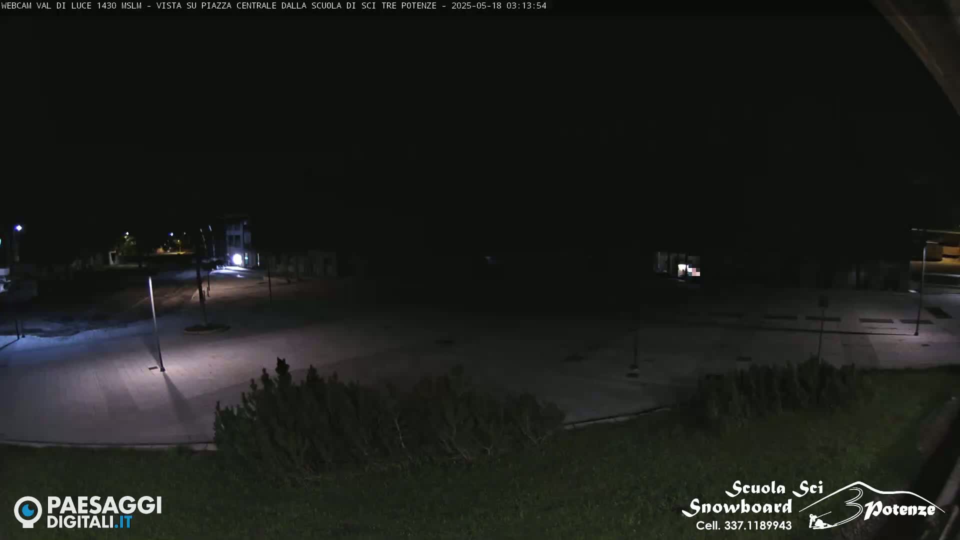 Abetone Val di Luce  Main Square Live Cam - Pistoia, Tuscany, Italy