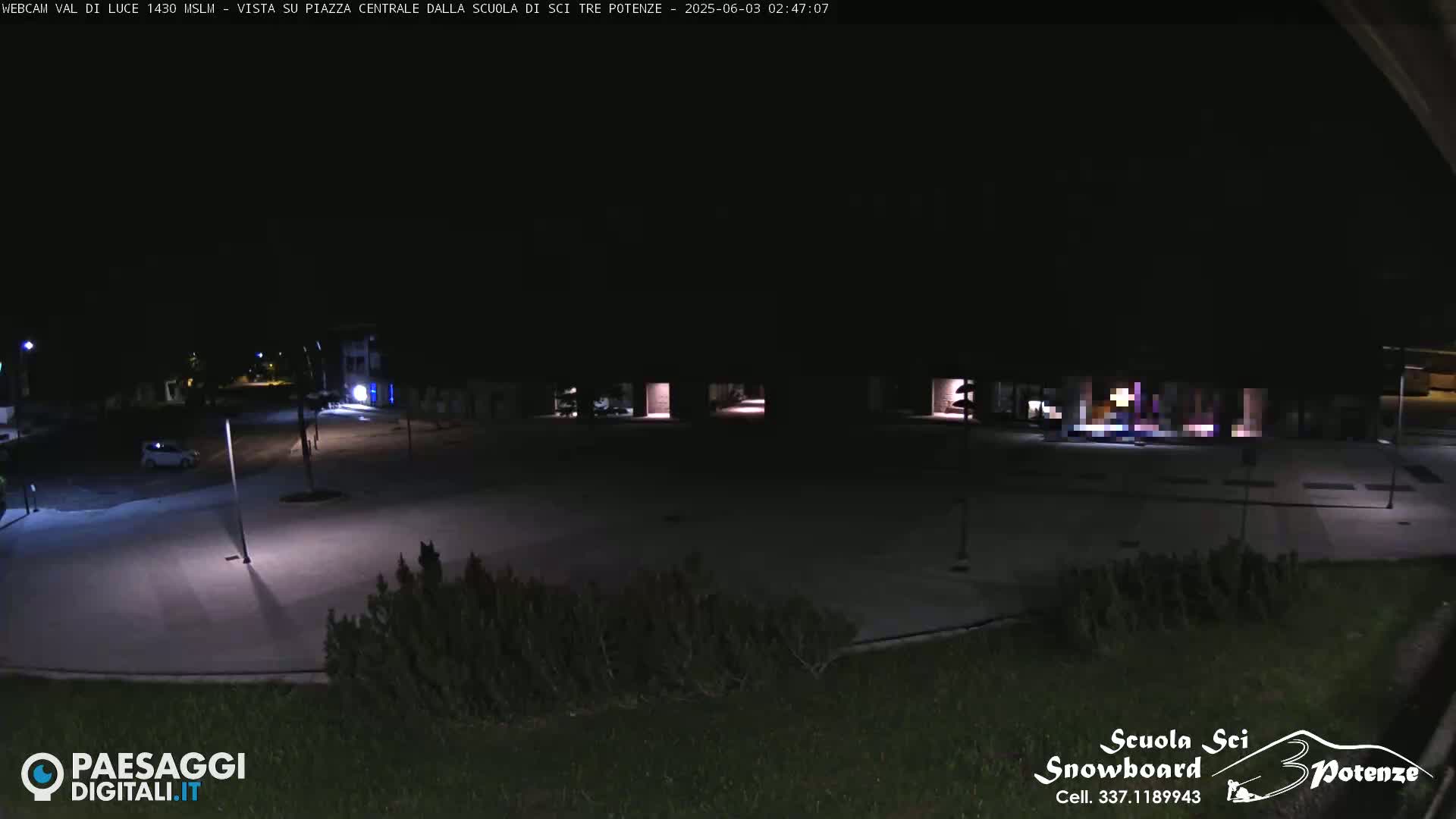  Abetone Val di Luce  Main Square Live Cam - Pistoia, Tuscany, Italy