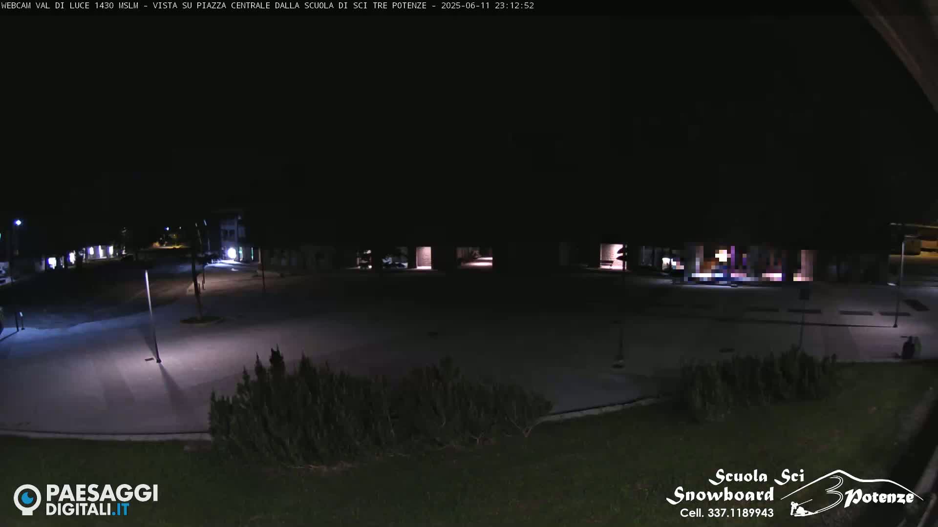  Abetone Val di Luce  Main Square Live Cam - Pistoia, Tuscany, Italy