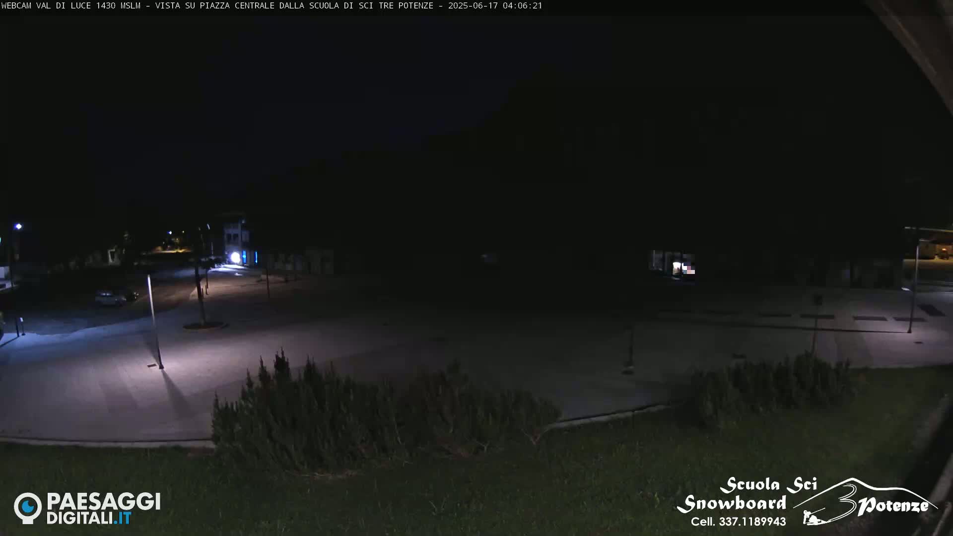 Abetone Val di Luce  Main Square Live Cam - Pistoia, Tuscany, Italy