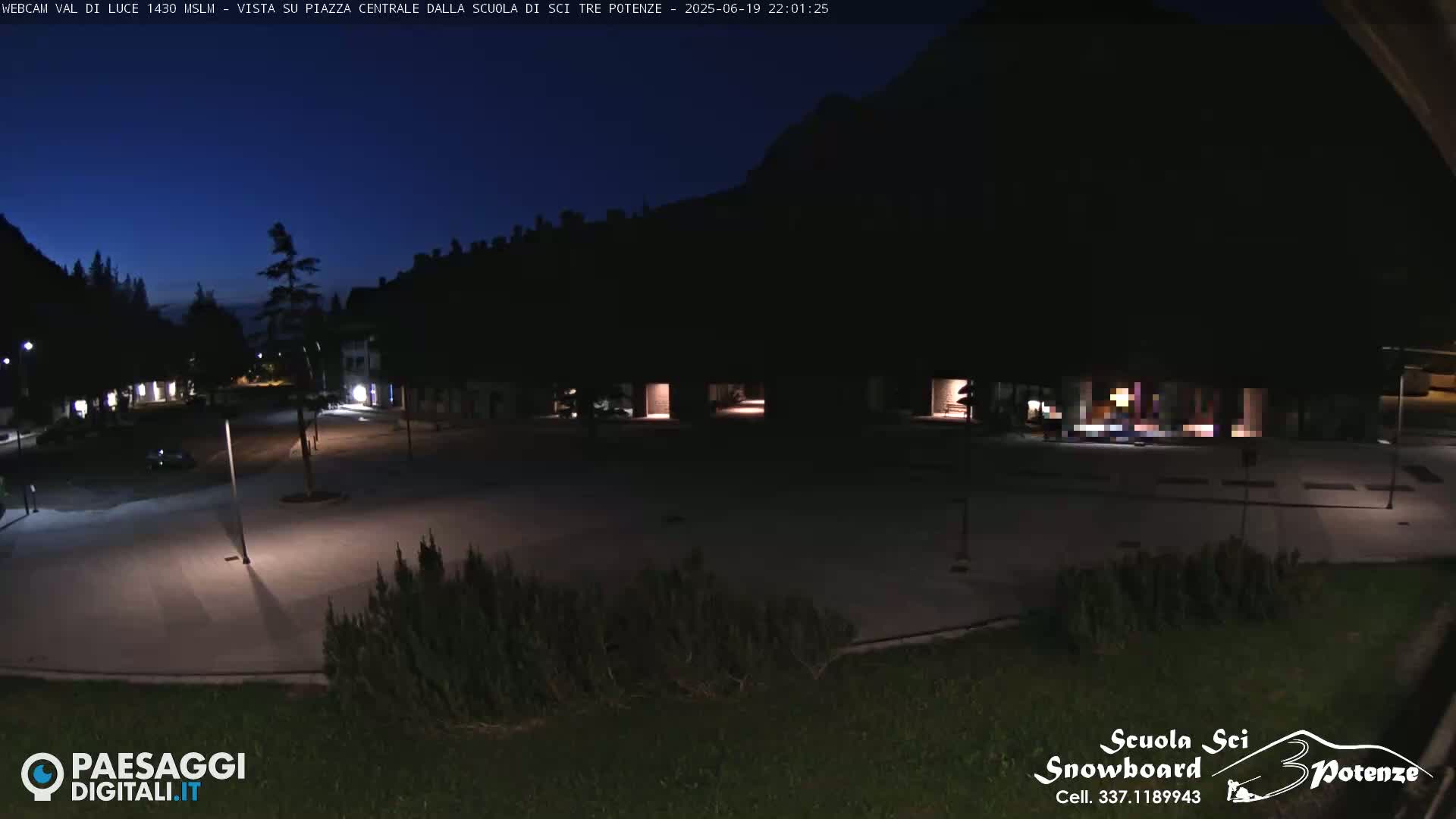 Abetone Val di Luce  Main Square Live Cam - Pistoia, Tuscany, Italy