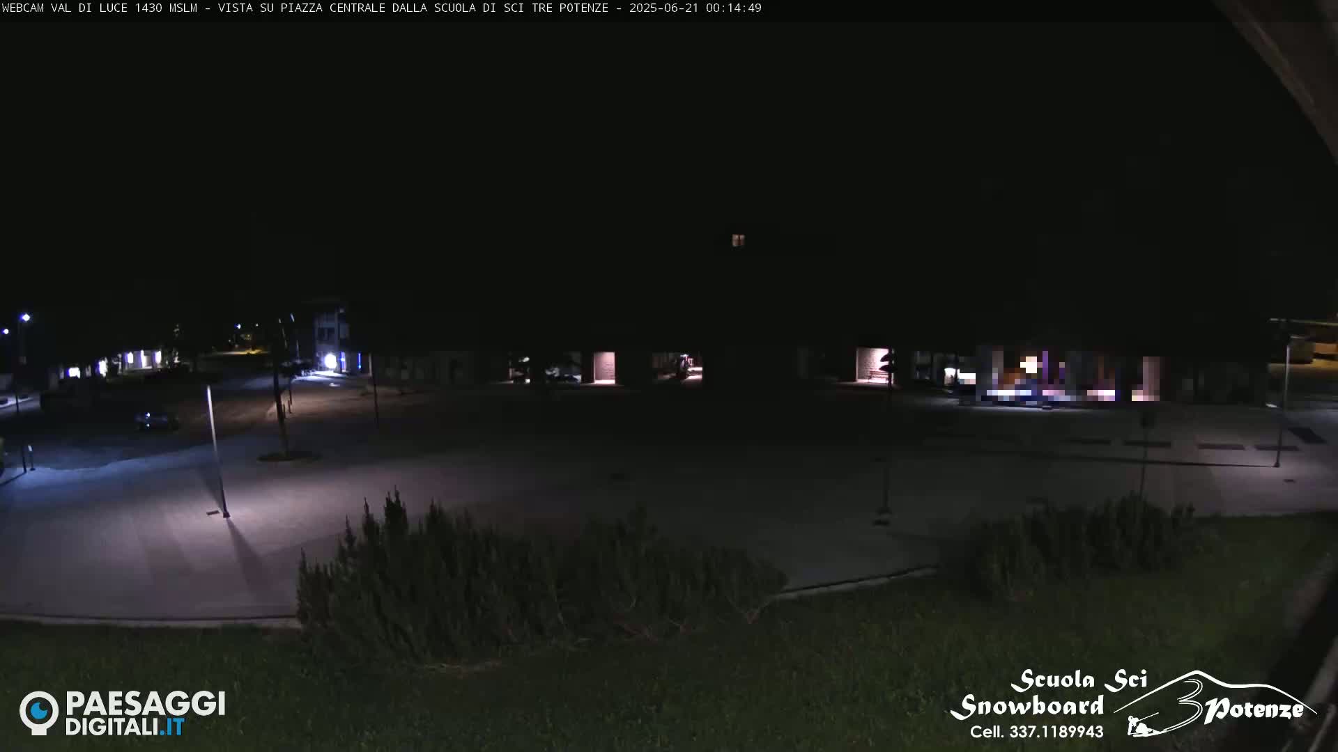 Abetone Val di Luce  Main Square Live Cam - Pistoia, Tuscany, Italy