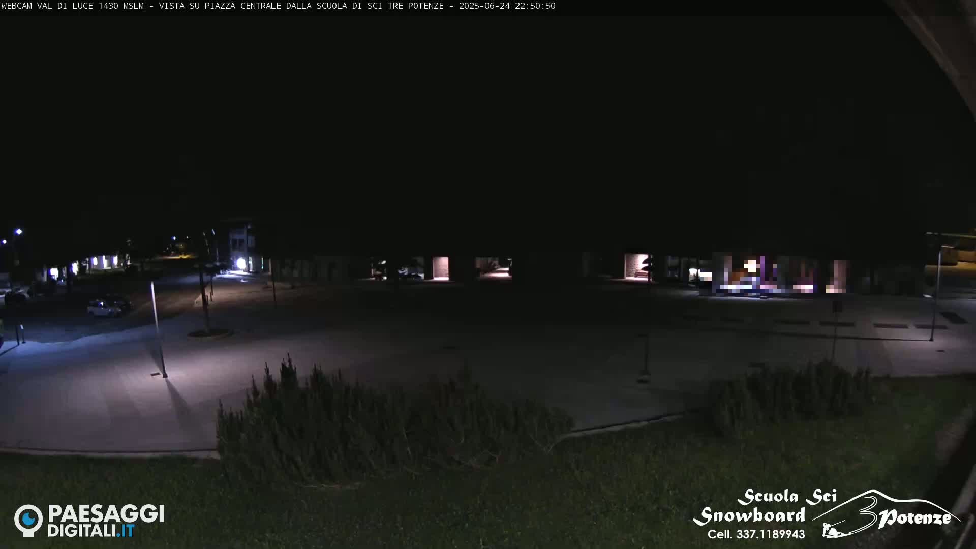 Abetone Val di Luce  Main Square Live Cam - Pistoia, Tuscany, Italy