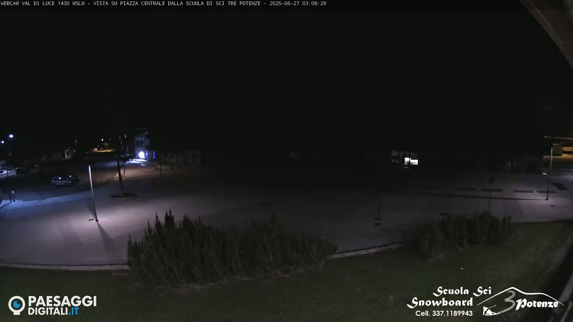 Abetone Val di Luce  Main Square Live Cam - Pistoia, Tuscany, Italy