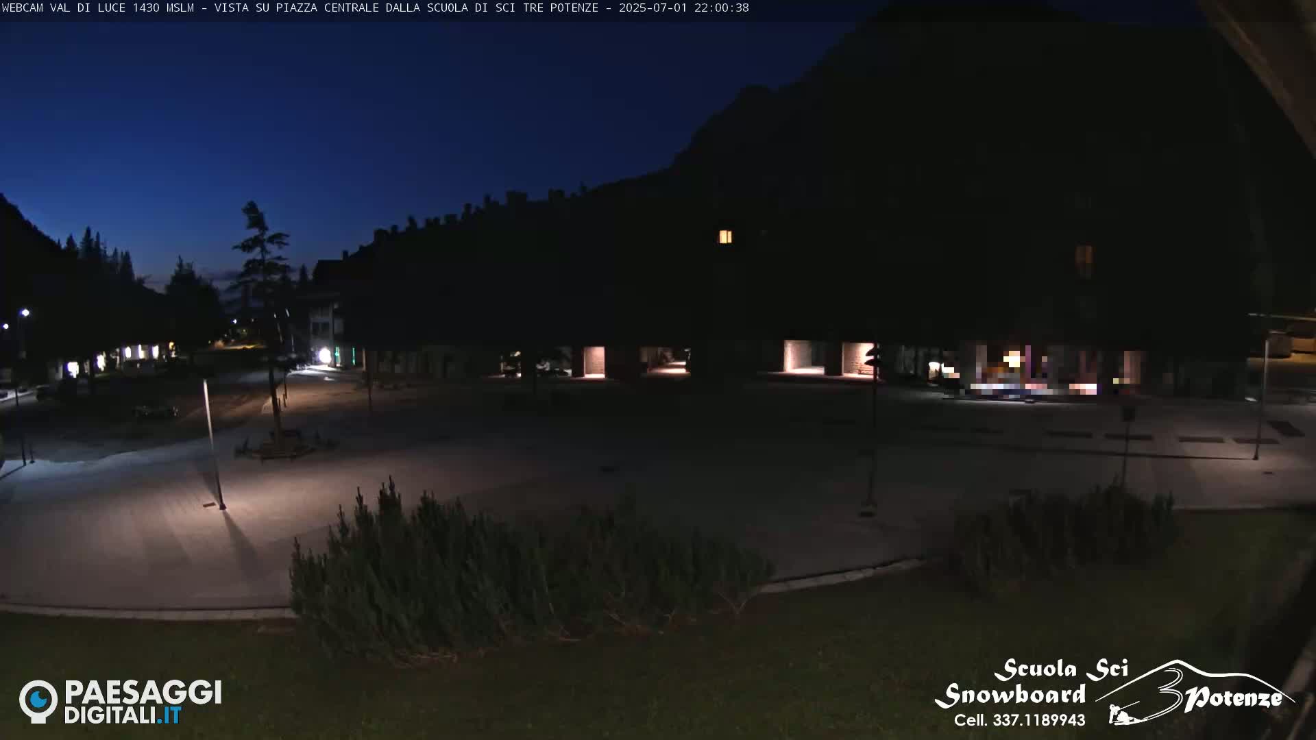 Abetone Val di Luce  Main Square Live Cam - Pistoia, Tuscany, Italy