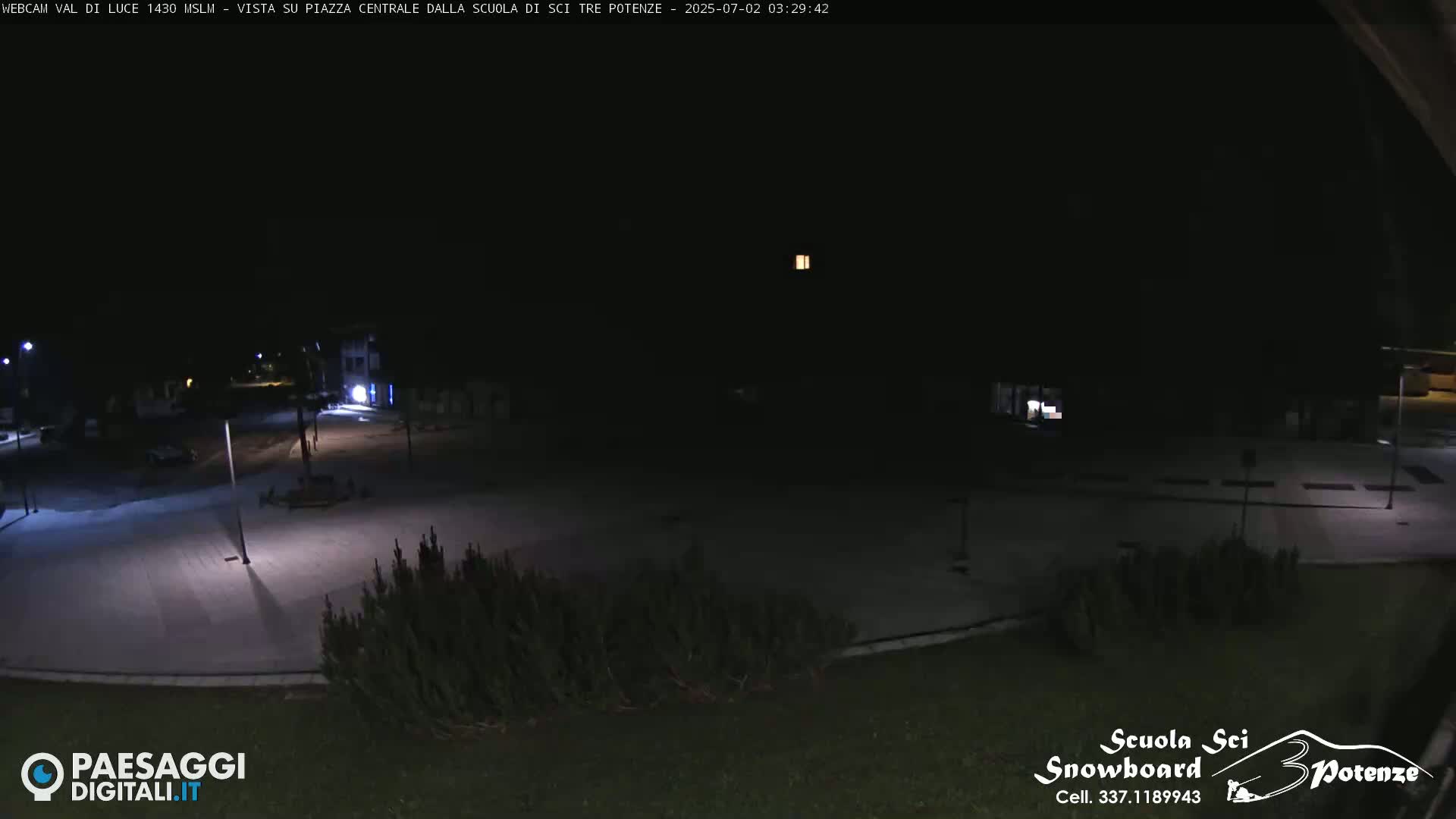Abetone Val di Luce  Main Square Live Cam - Pistoia, Tuscany, Italy